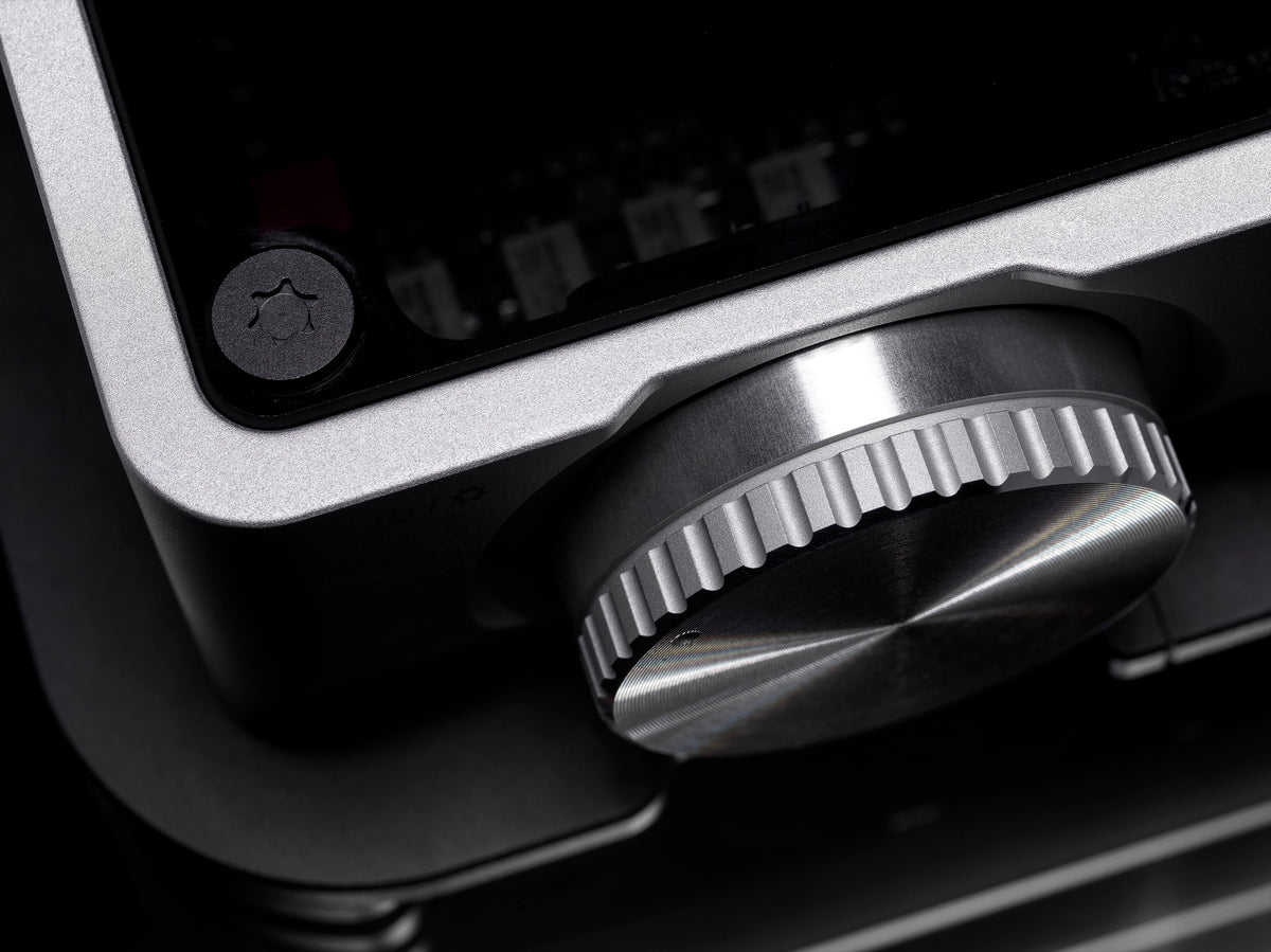 iFi iCAN Phantom Headphone Amplifier and Preamplifier