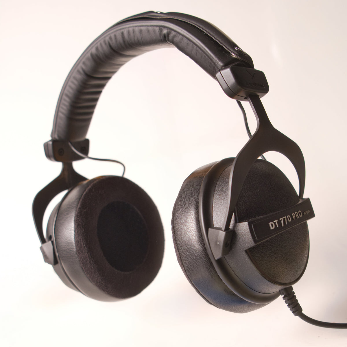 Universal Fit 100mm Replacement Earpads (Fits Beyerdynamic, AKG & More)