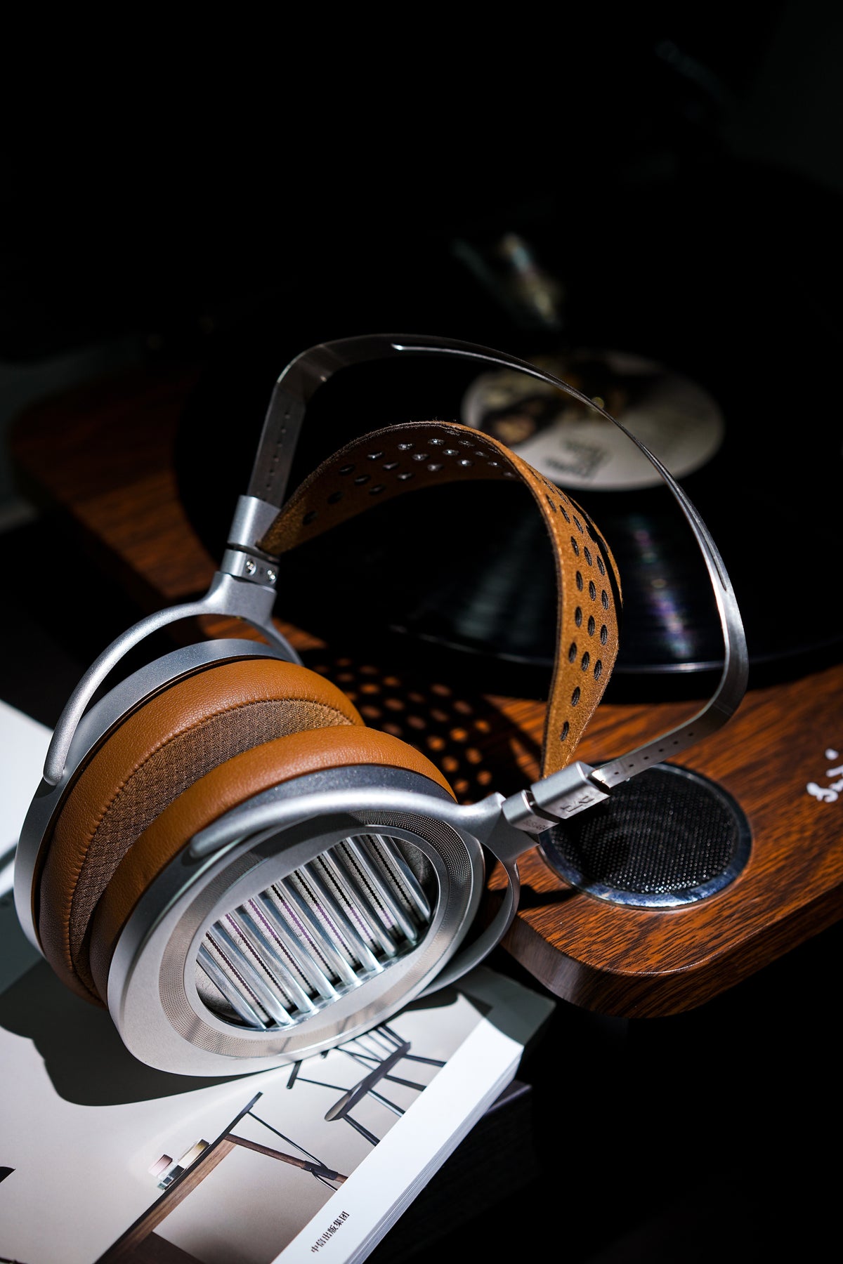 HIFIMAN SUSVARA UNVEILED Open-Back Headphones