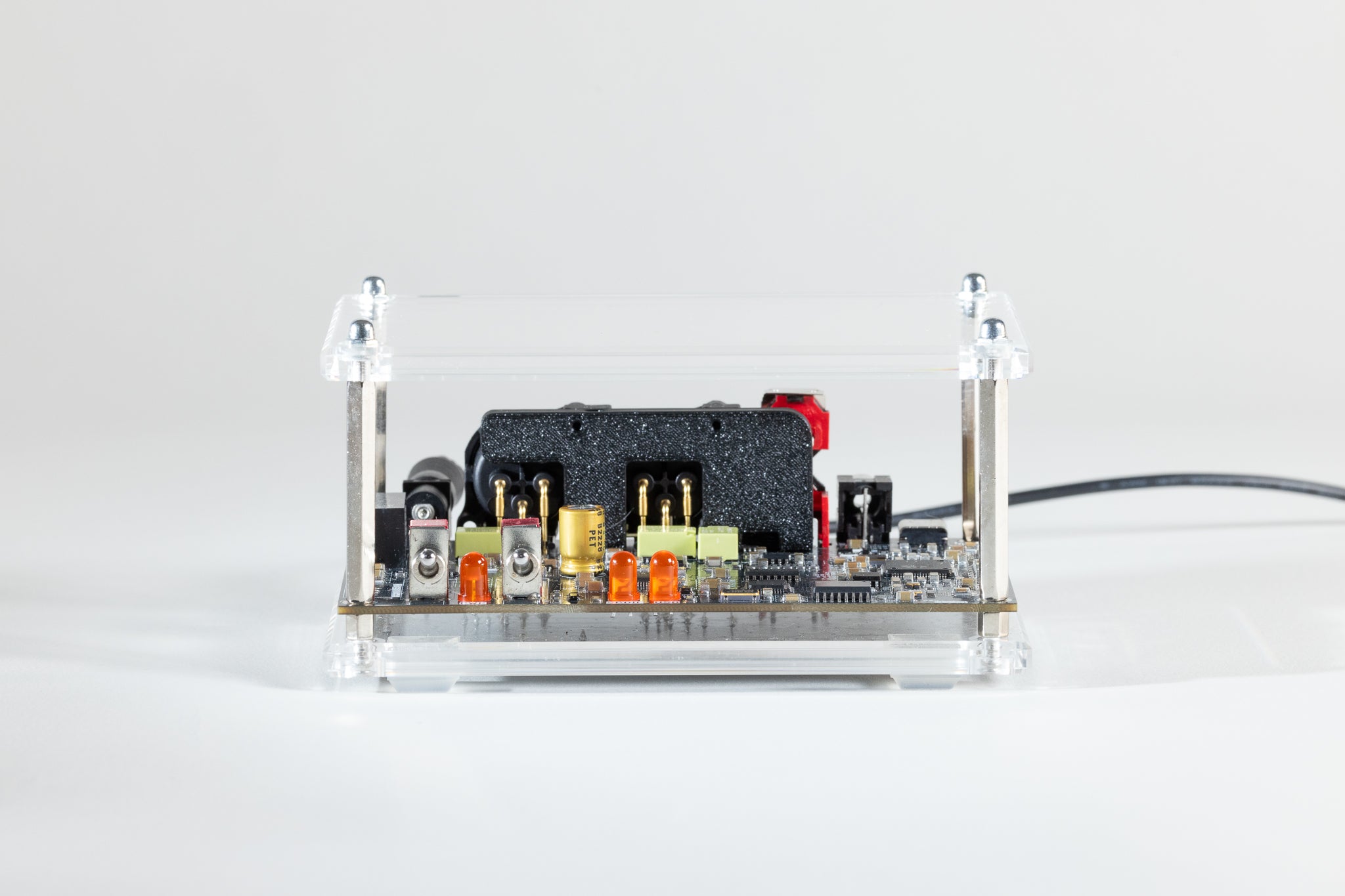 Apos Audio Apos DAC (Digital-to-Analog Converter) Apos x Geshelli Merlin AKM Desktop DAC