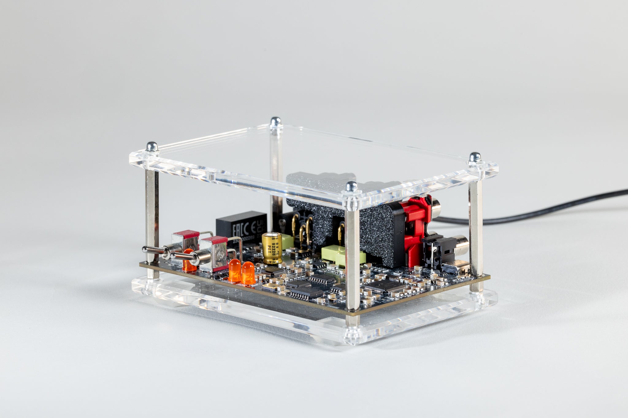 Apos Audio Apos DAC (Digital-to-Analog Converter) Apos x Geshelli Merlin AKM Desktop DAC