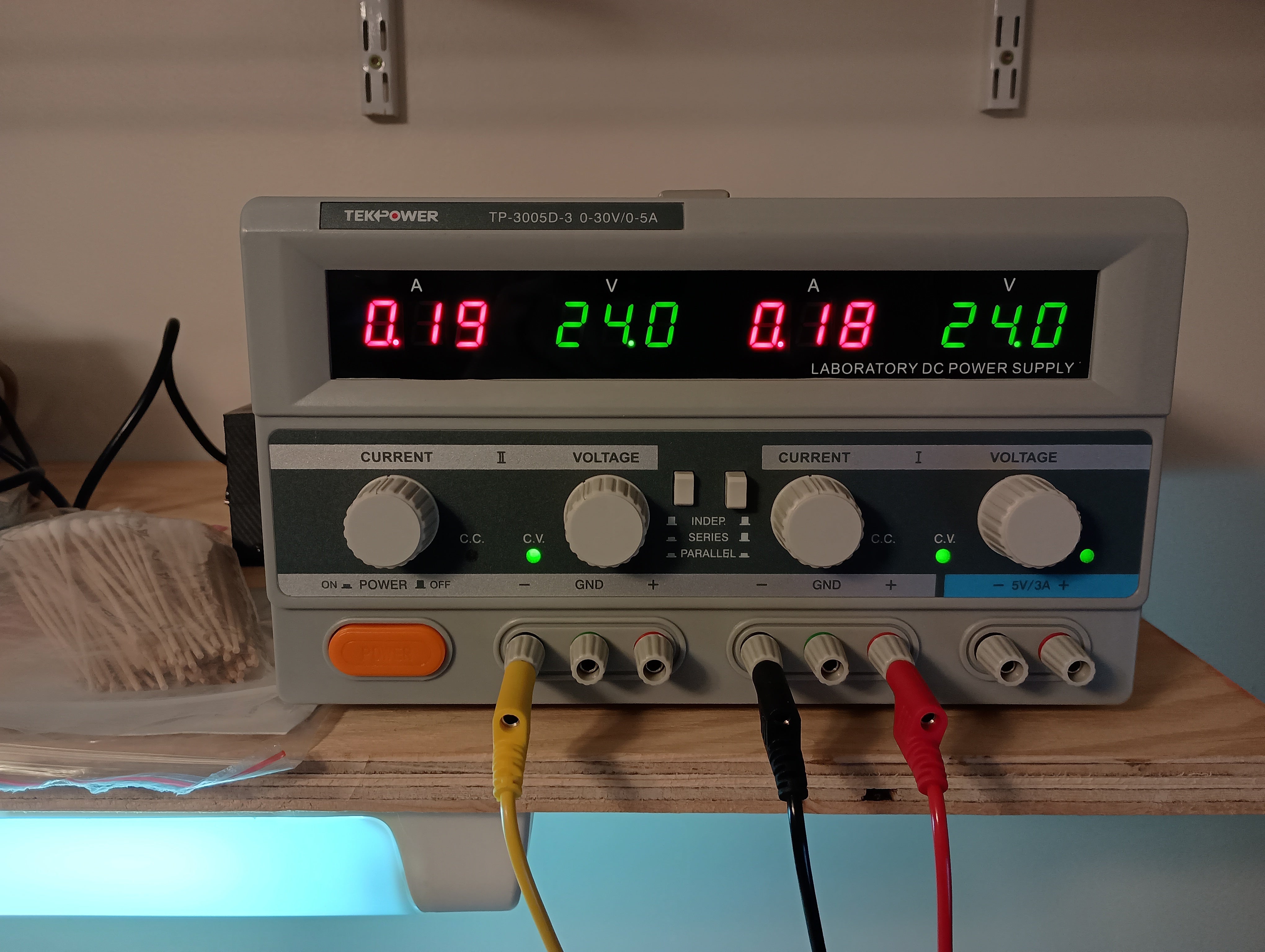 Apos Audio Apos Headphone Amp Apos x Salad Dynatone Analog Equalizer Power and Headphone Amplifier