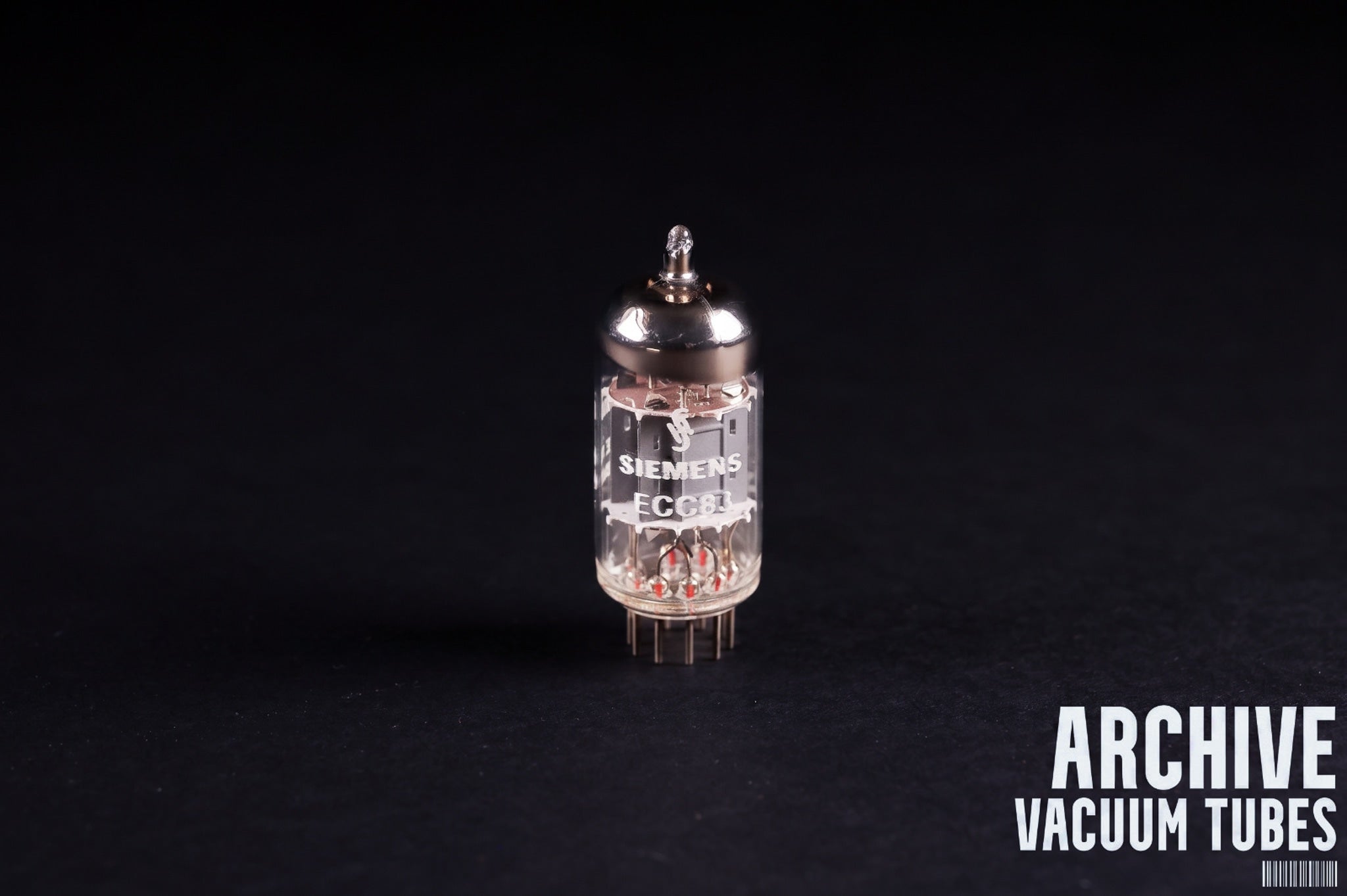 Siemens 12AX7 (ECC83) NOS Vacuum Tube