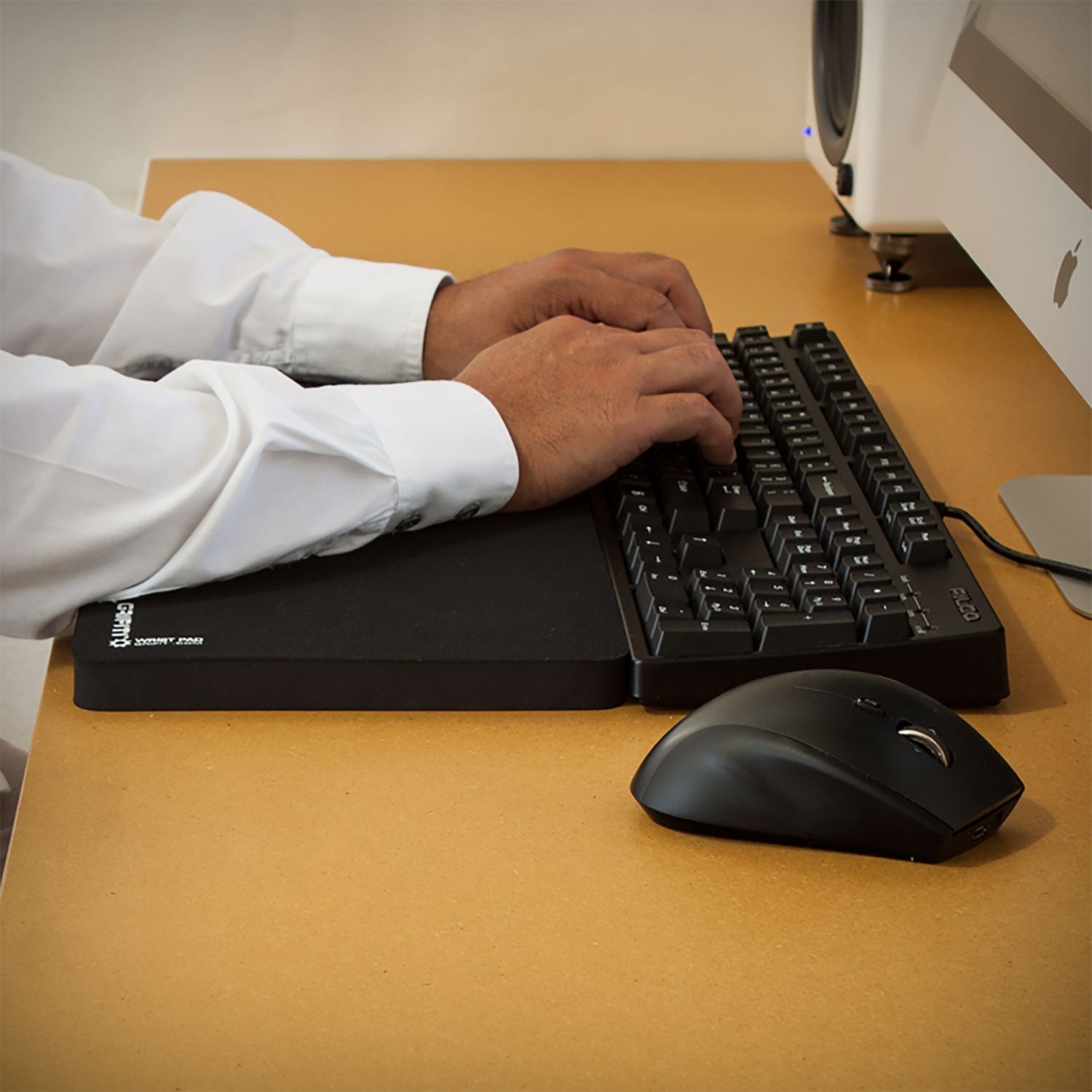 Apos Audio Grifiti Fat Wrist Pad Grifiti Fat Wrist Pad 17 x 8 Super Wide Wrist Rest for Standard Mechanical Keyboards and Mice