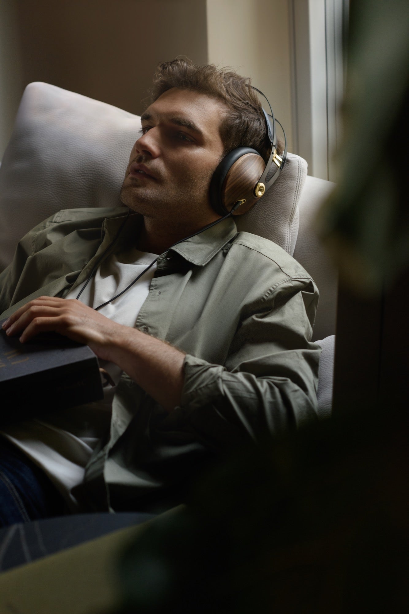 Apos Audio Meze Audio Headphone Meze Audio 99 Classics Closed Back Headphones 2nd Gen