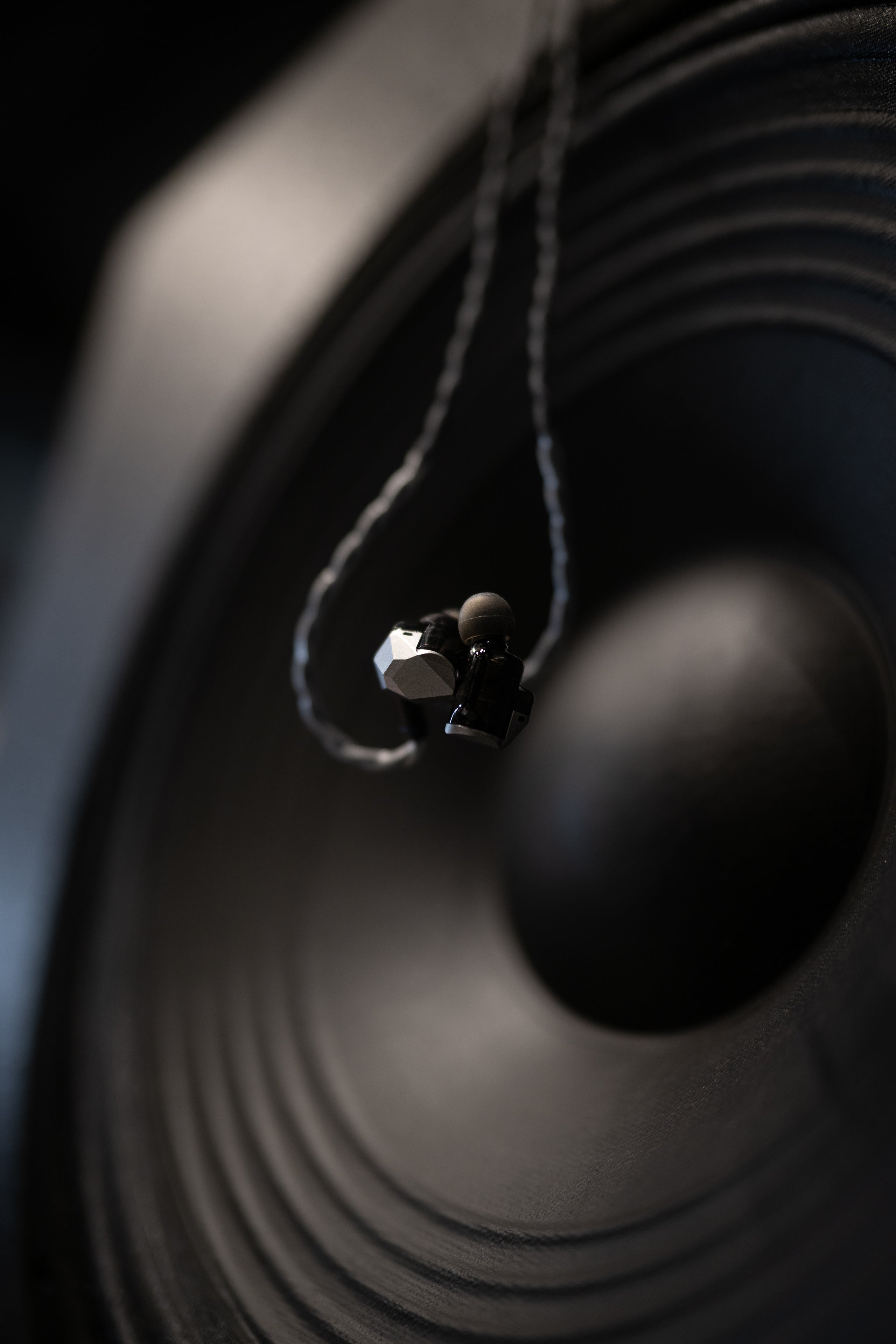 Apos Audio Moondrop Earphone / In-Ear Monitor (IEM) Moondrop Harmon Hybrid Dynamic Driver IEMs (In-Ear Monitors)