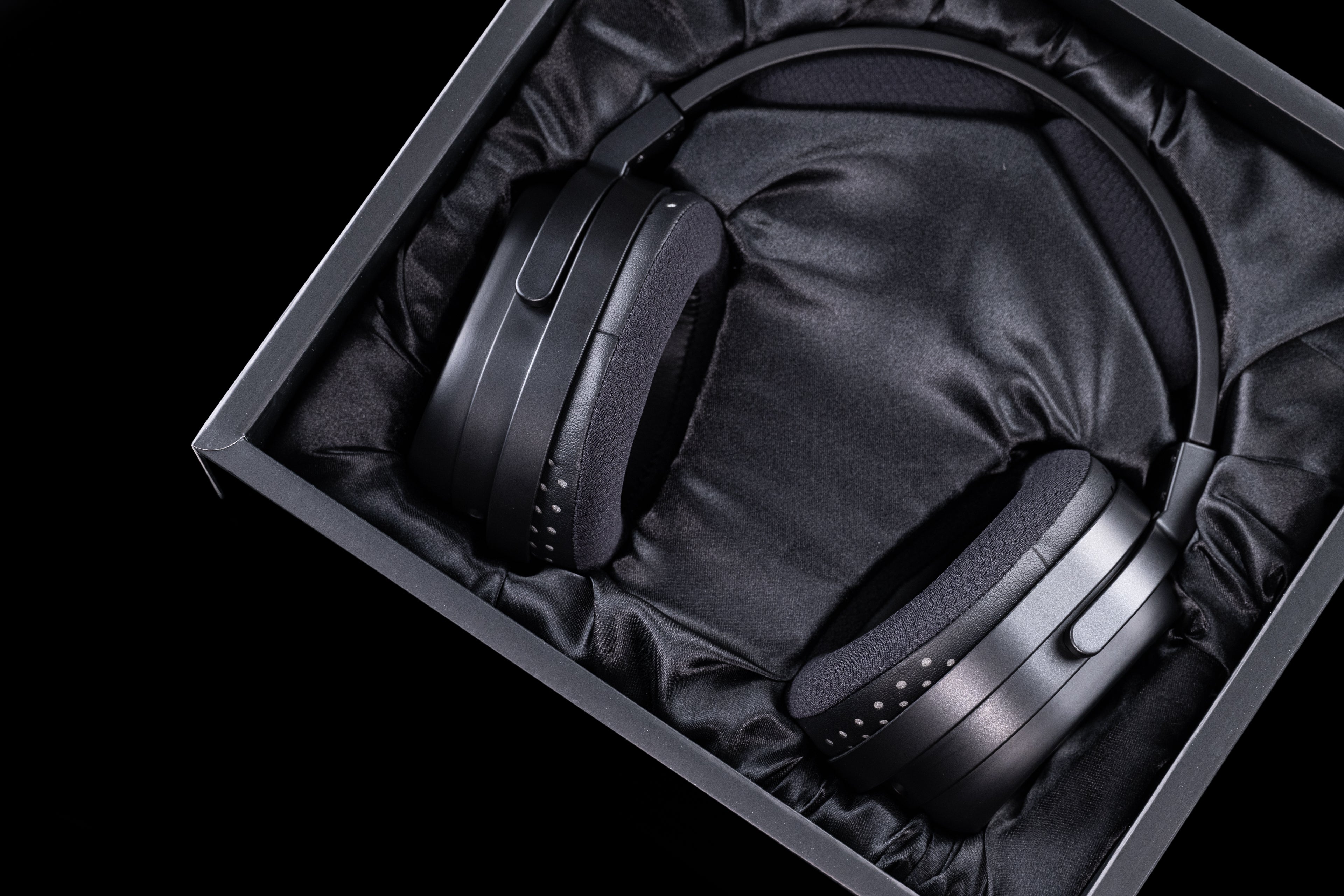 Apos Audio Moondrop Earphone / In-Ear Monitor (IEM) Moondrop Joker Professional Monitoring Closed-Back Dynamic Driver Full-Sized Headphones