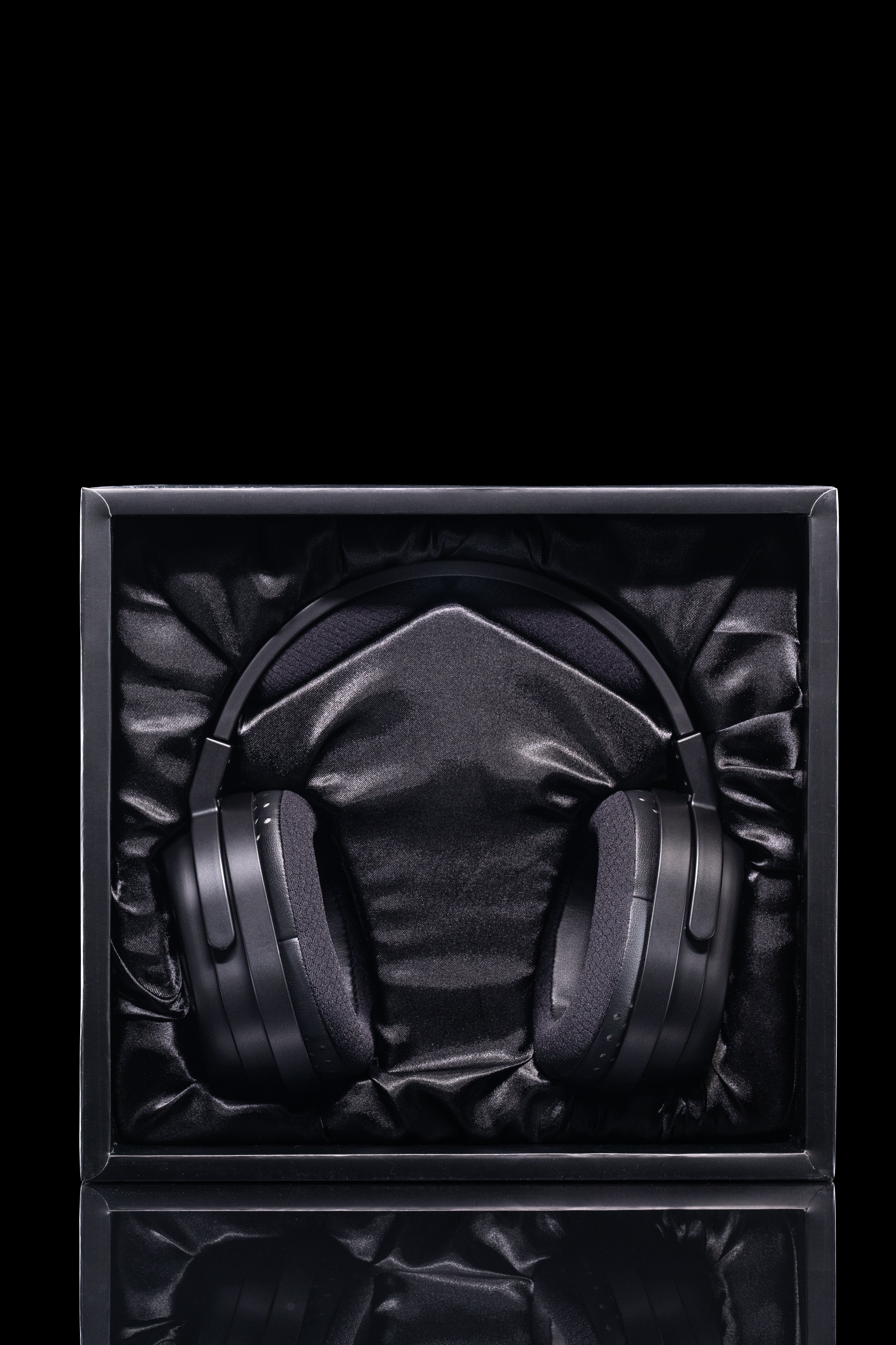 Apos Audio Moondrop Earphone / In-Ear Monitor (IEM) Moondrop Joker Professional Monitoring Closed-Back Dynamic Driver Full-Sized Headphones