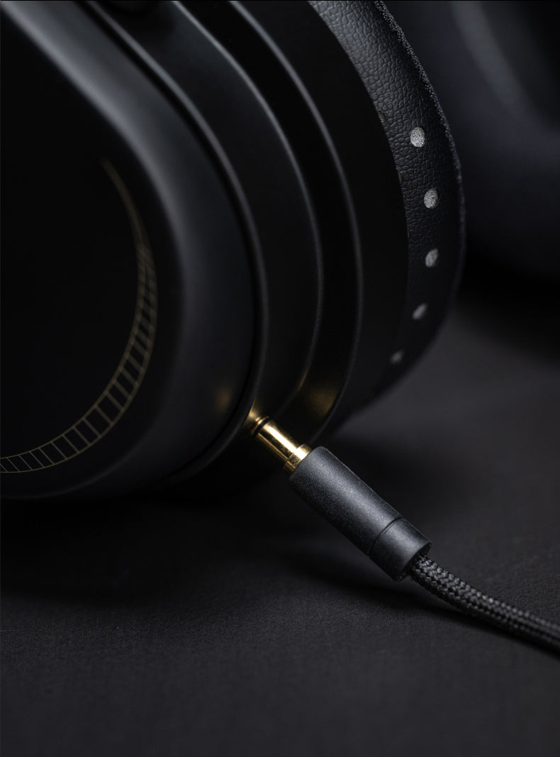 Apos Audio Moondrop Earphone / In-Ear Monitor (IEM) Moondrop Joker Professional Monitoring Closed-Back Dynamic Driver Full-Sized Headphones
