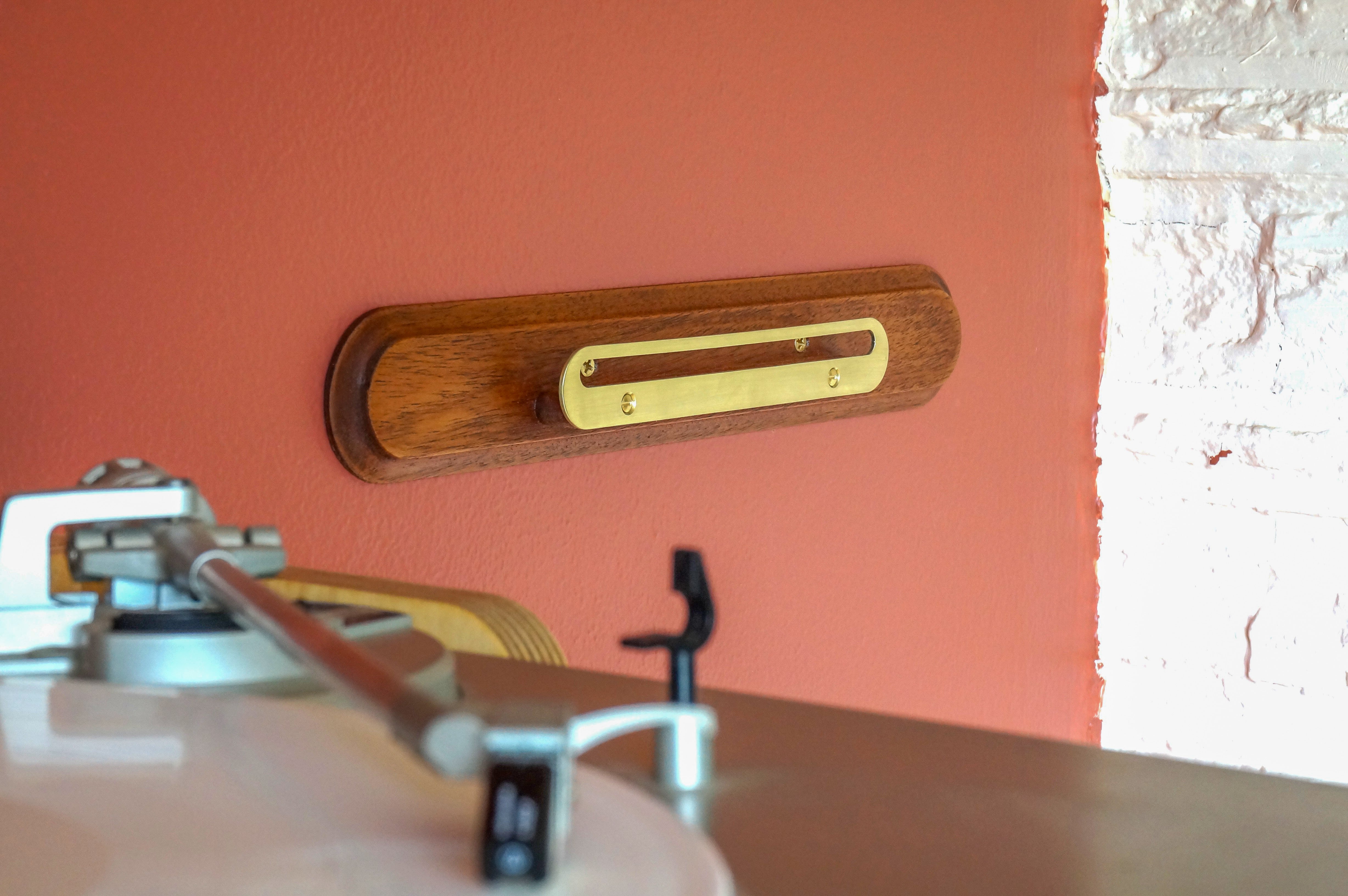 Apos Audio Salad Accessory Salad Wall Mount Vinyl Display
