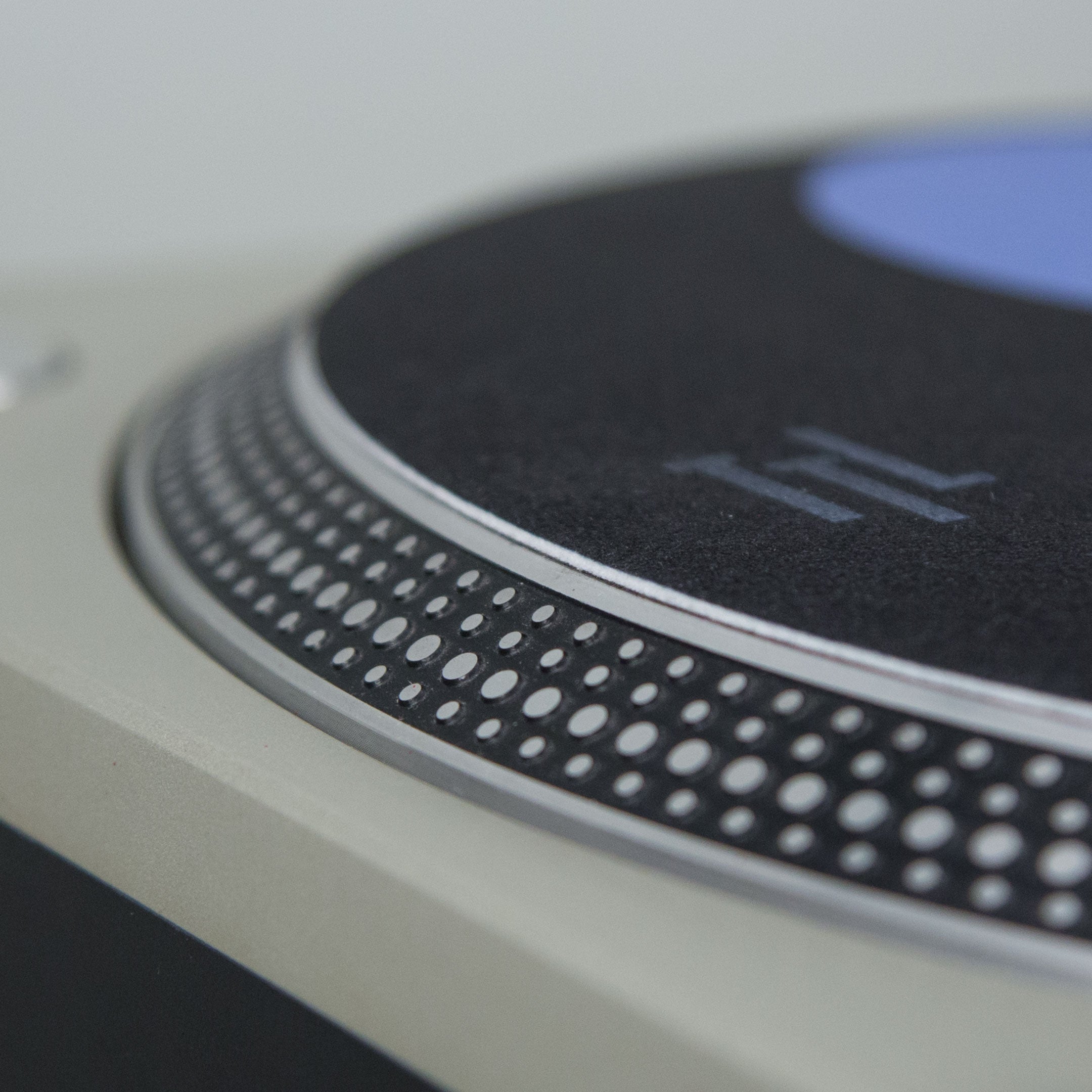 Apos Audio TurntableLab.com Accessory Turntable Lab: Dr. Suzuki Record Mat - Dark Mode