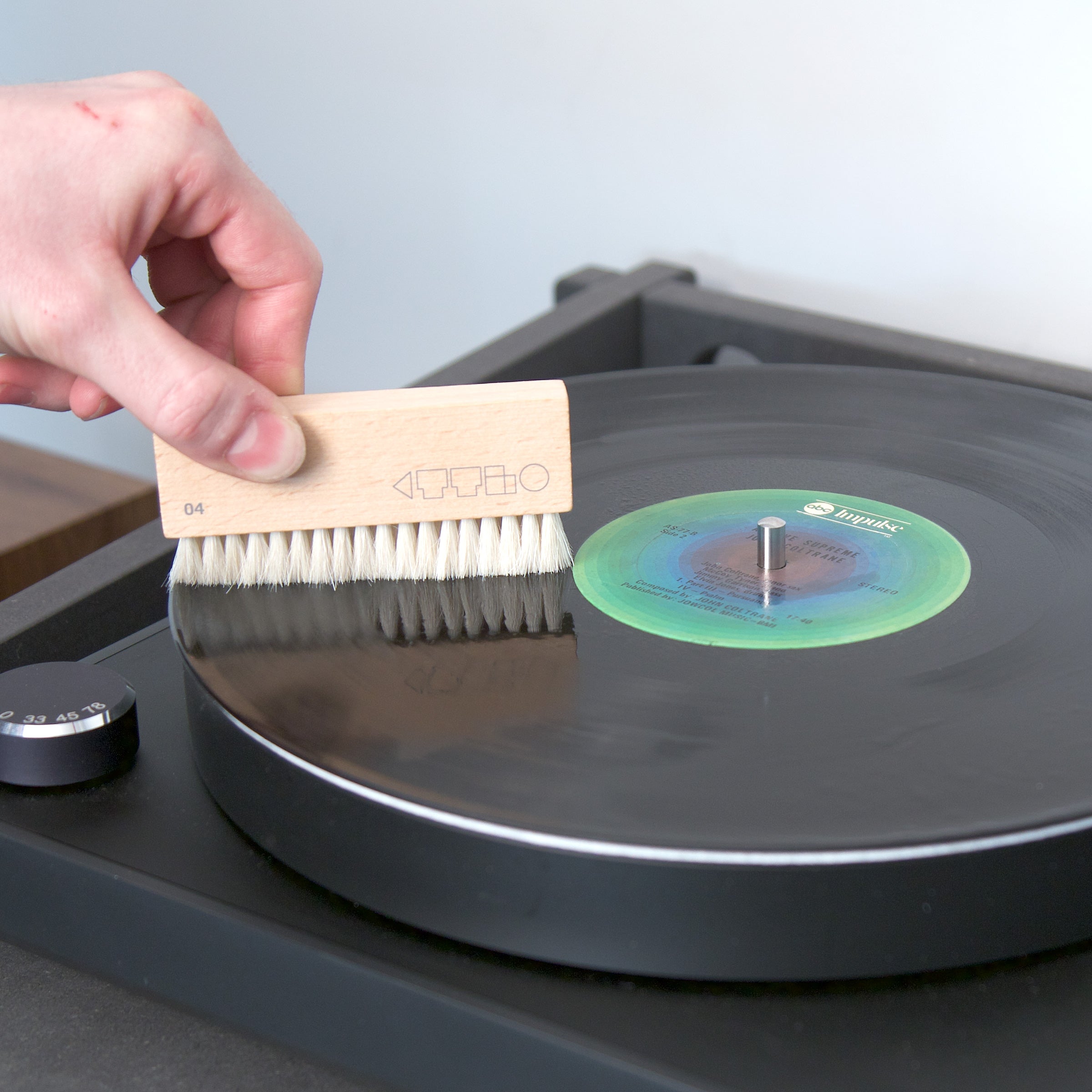 Apos Audio TurntableLab.com Accessory Turntable Lab: Wet+Dry Goat Hair Vinyl Record Brush Brush