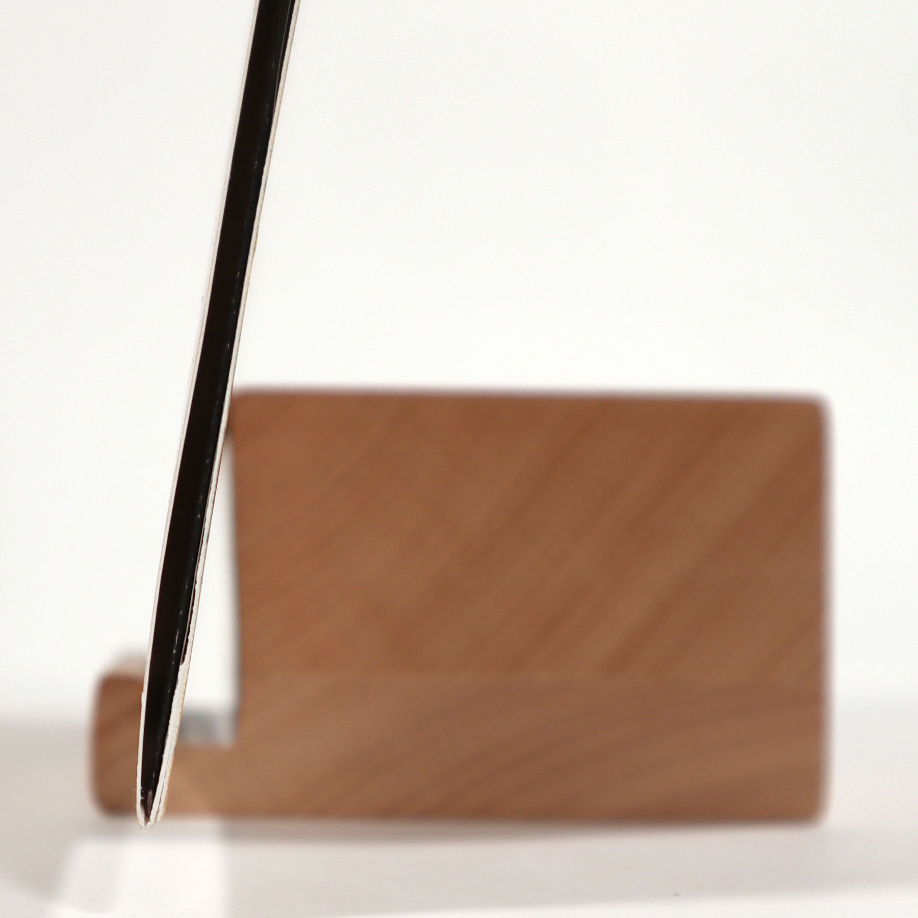 Apos Audio TurntableLab.com Accessory Turntable Lab: Wood Block Record Display - Natural Wood Record Display