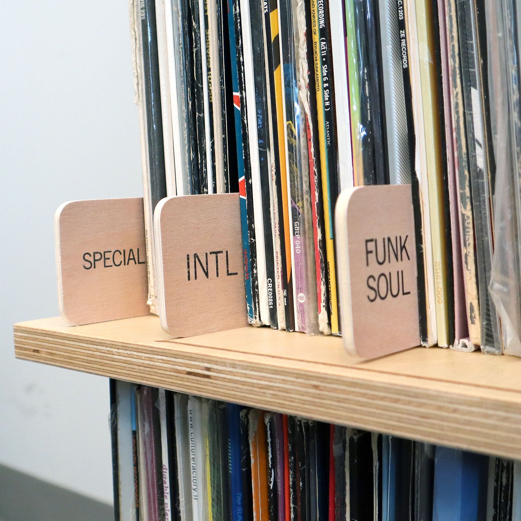 Apos Audio TurntableLab.com Accessory Turntable Lab: Wooden LP Dividers For Vinyl Records - Genre