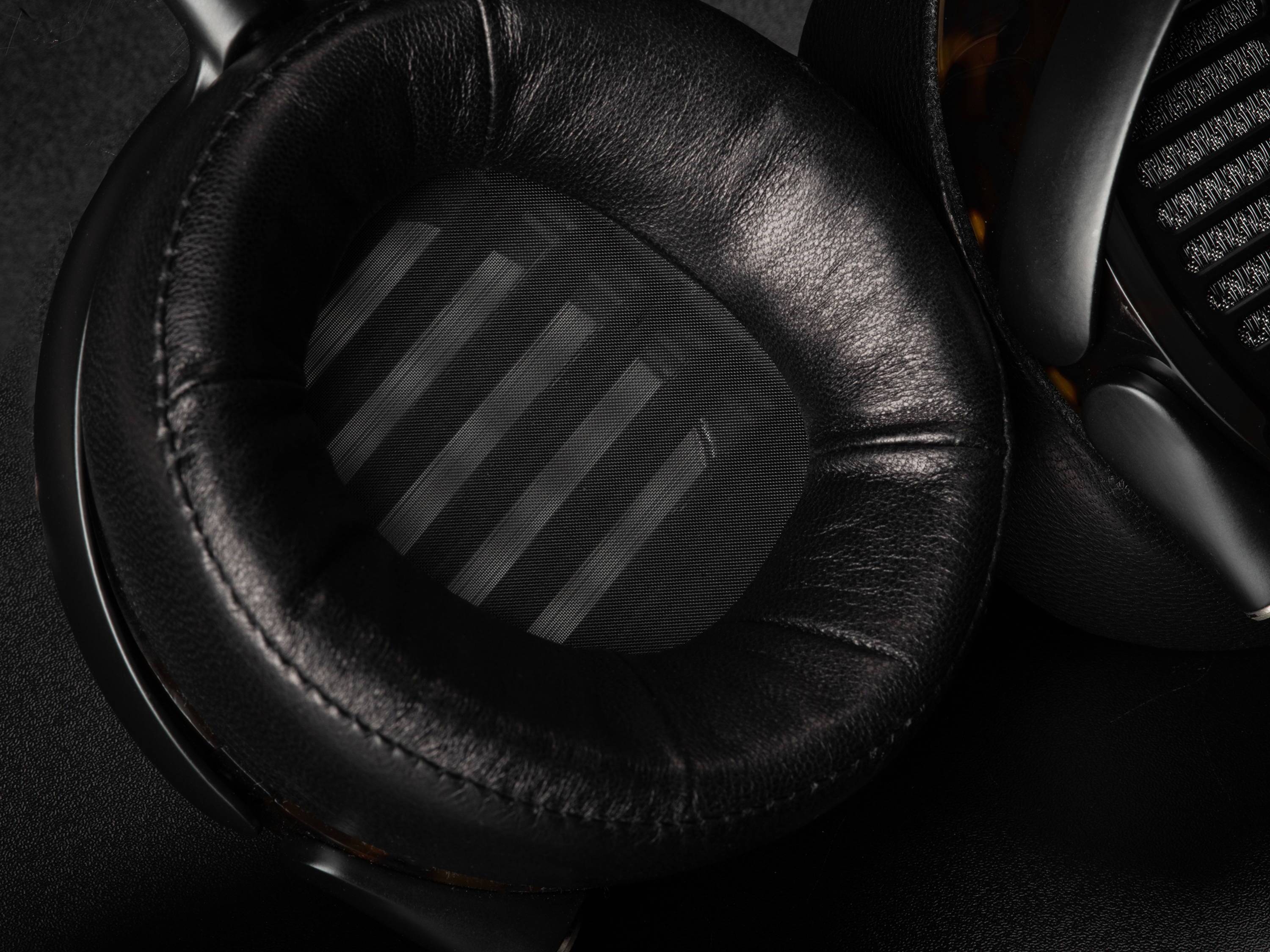 Apos Audio Audeze Headphone Audeze LCD-5 Planar Magnetic Headphone
