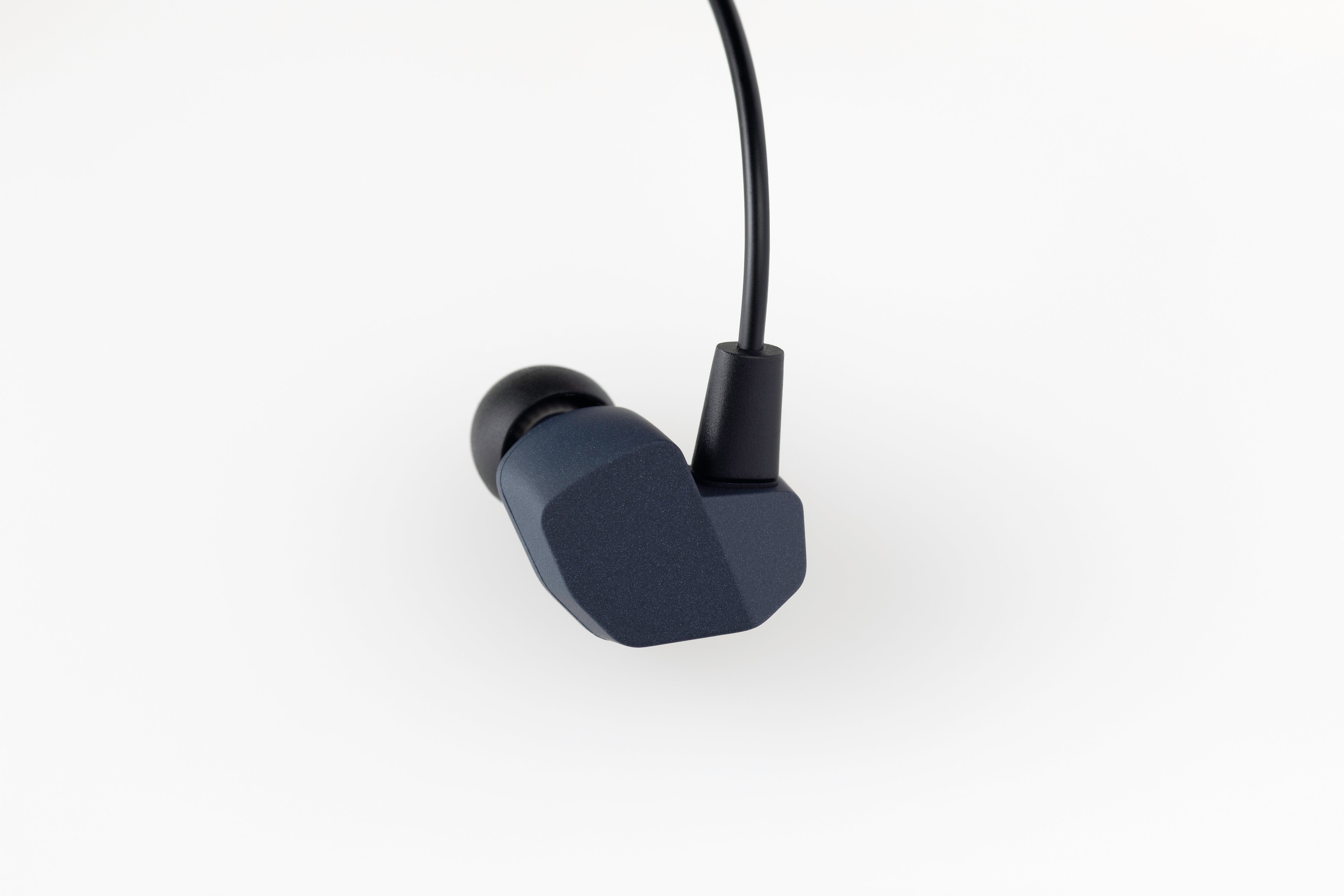 Apos Audio final Earphone / In-Ear Monitor (IEM) final A4000 IEM