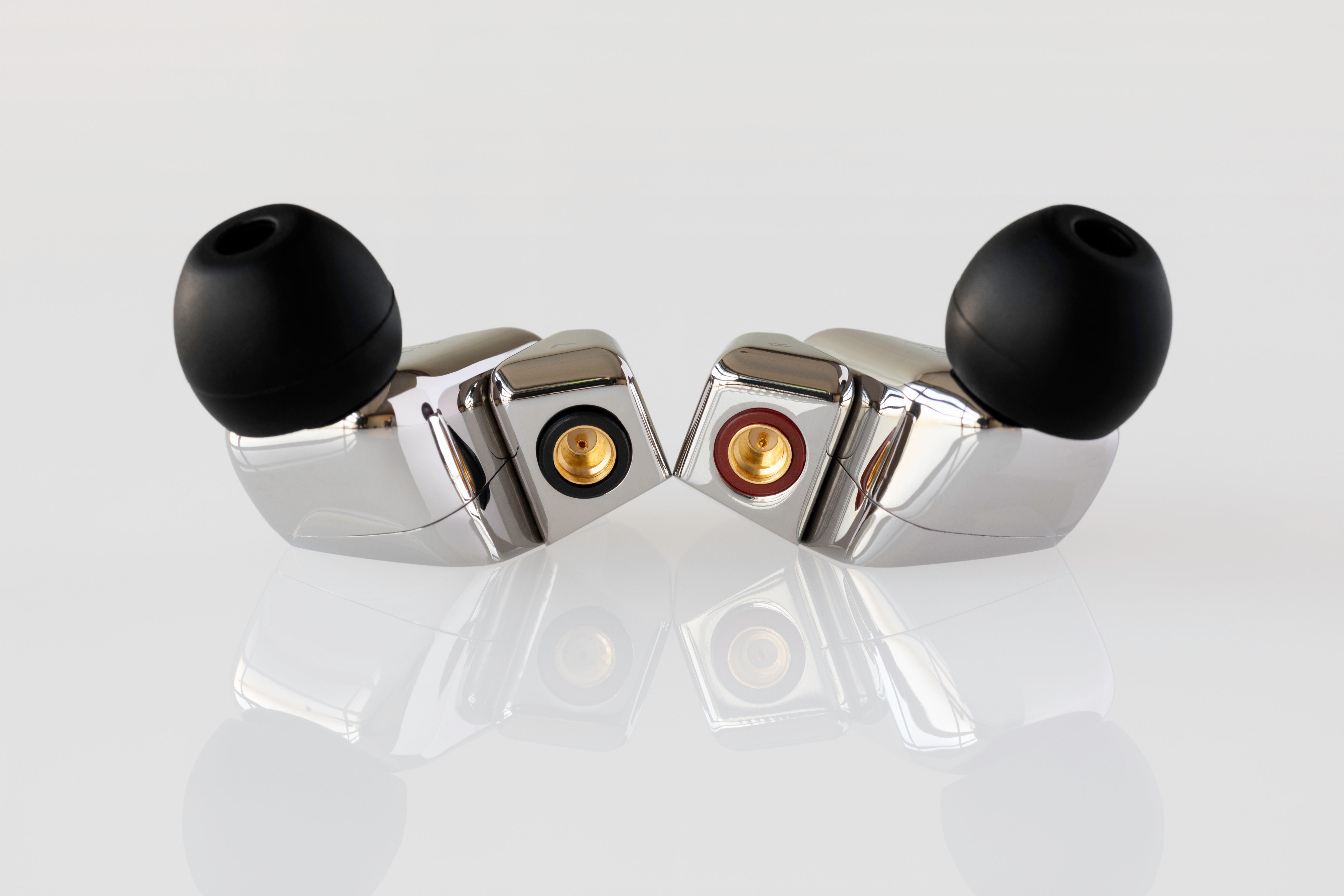 Apos Audio final Earphone / In-Ear Monitor (IEM) final A8000 IEM