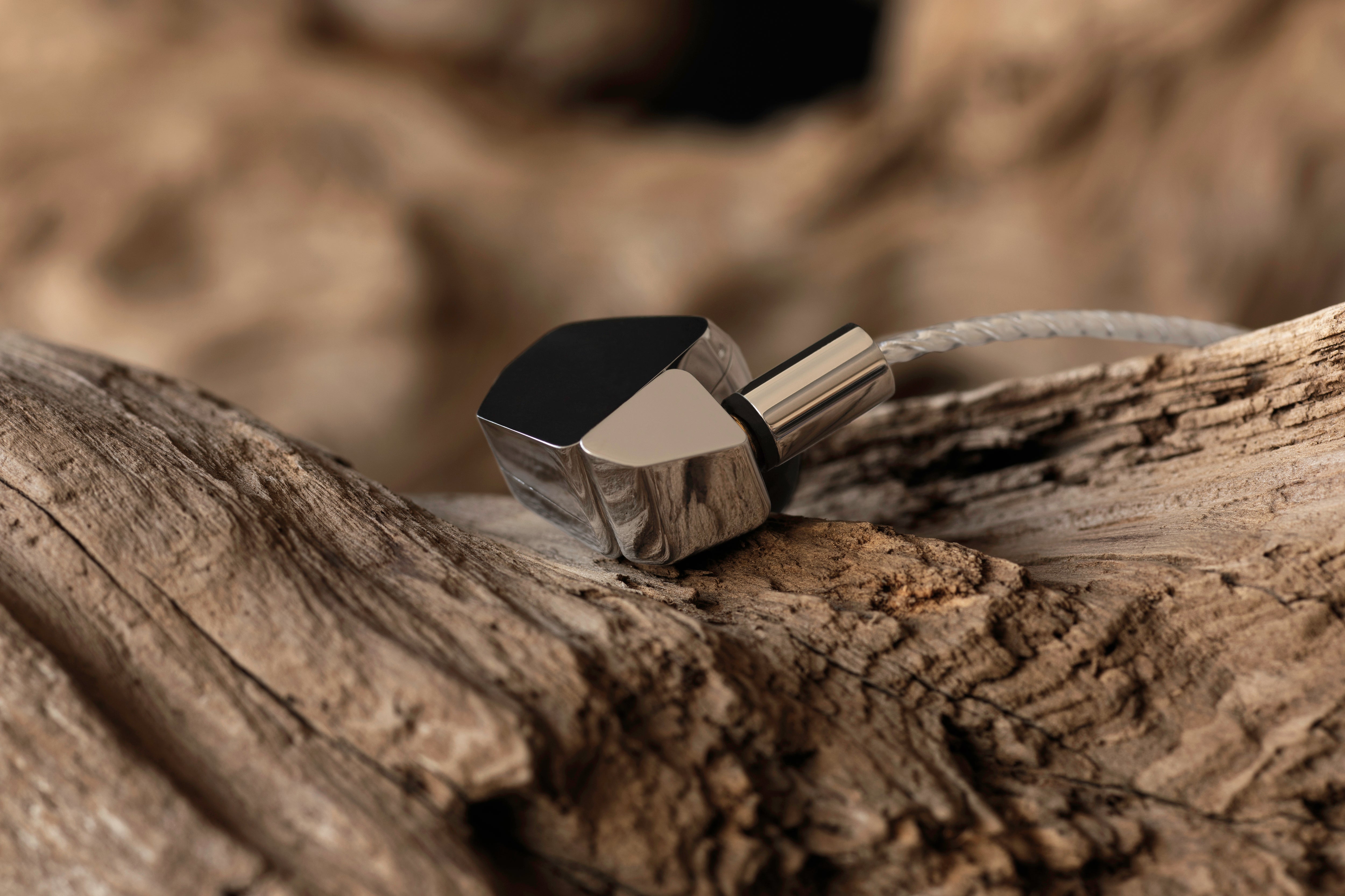 Apos Audio final Earphone / In-Ear Monitor (IEM) final A8000 IEM