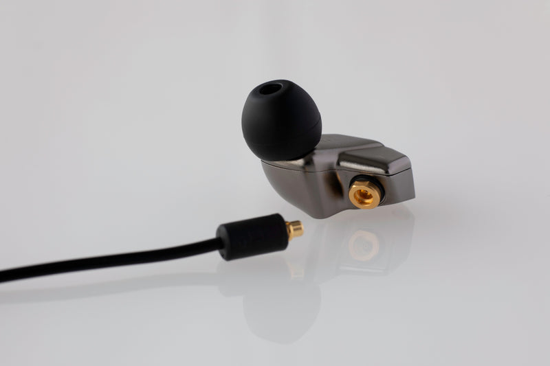 Apos Audio final Earphone / In-Ear Monitor (IEM) final B2 Balanced Armature IEM