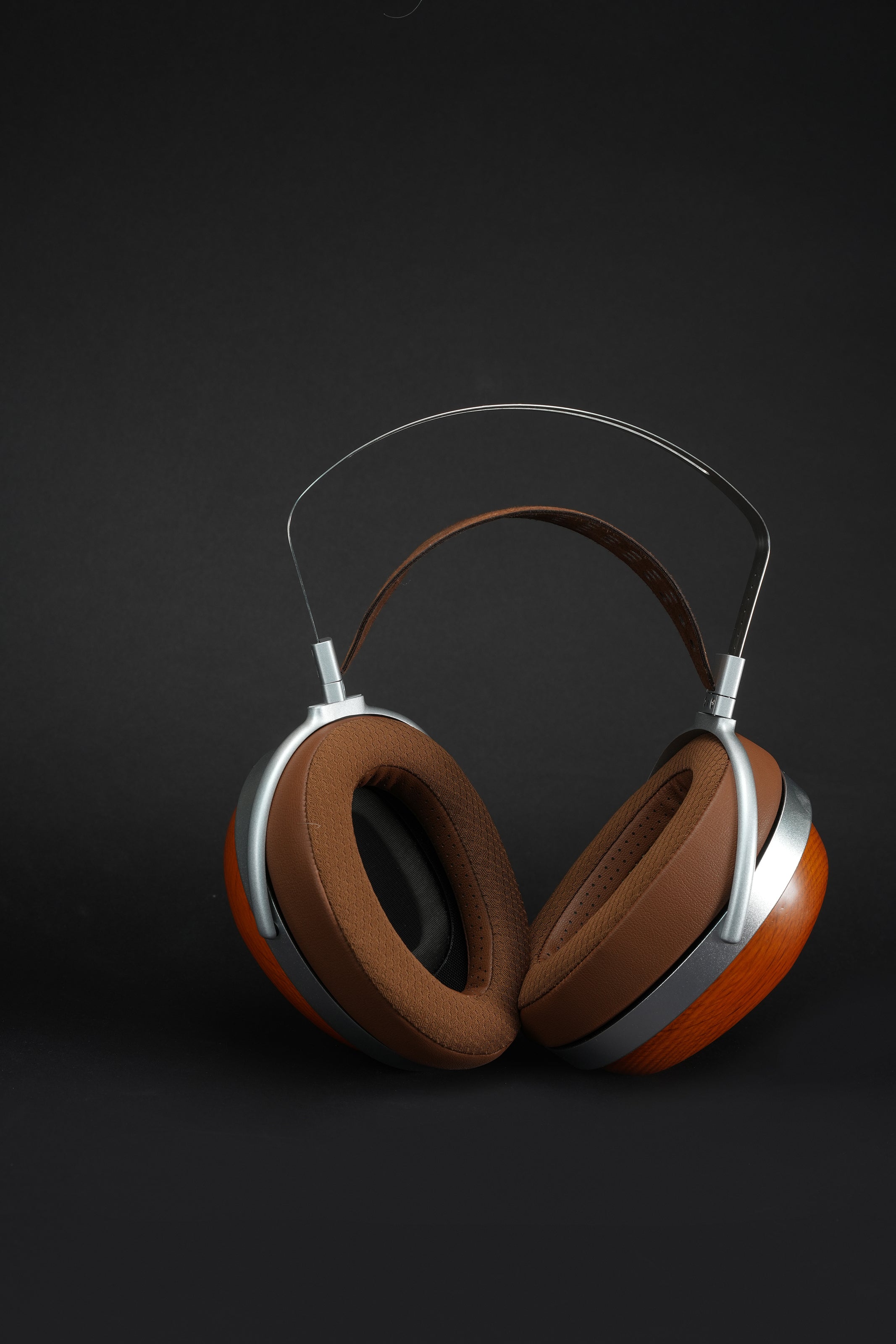 Apos Audio HIFIMAN Headphone HIFIMAN Audivina Closed-Back Planar Magnetic Headphones