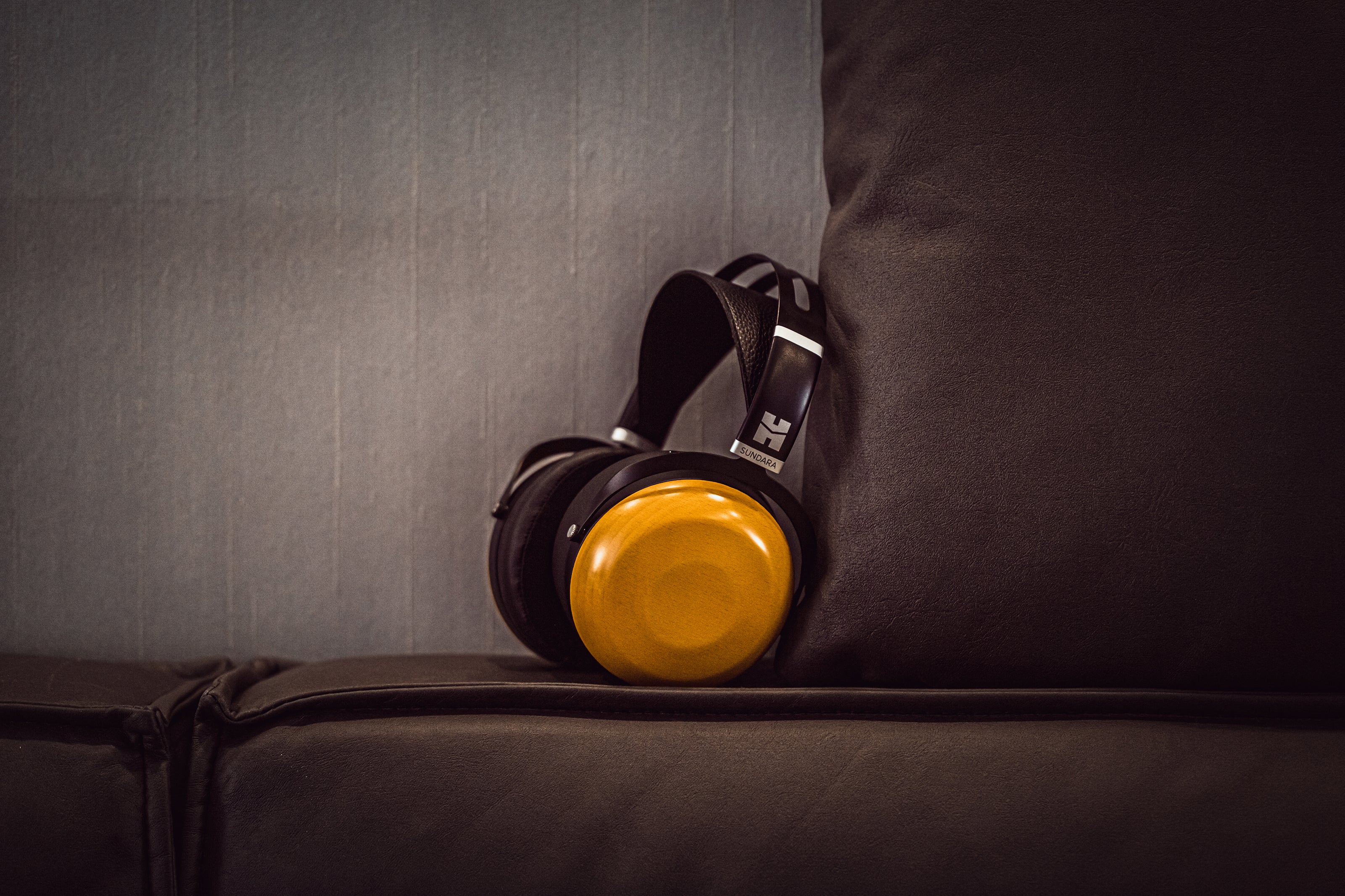 Apos Audio HIFIMAN Headphone HIFIMAN Sundara Closed-Back Planar Magnetic Headphones