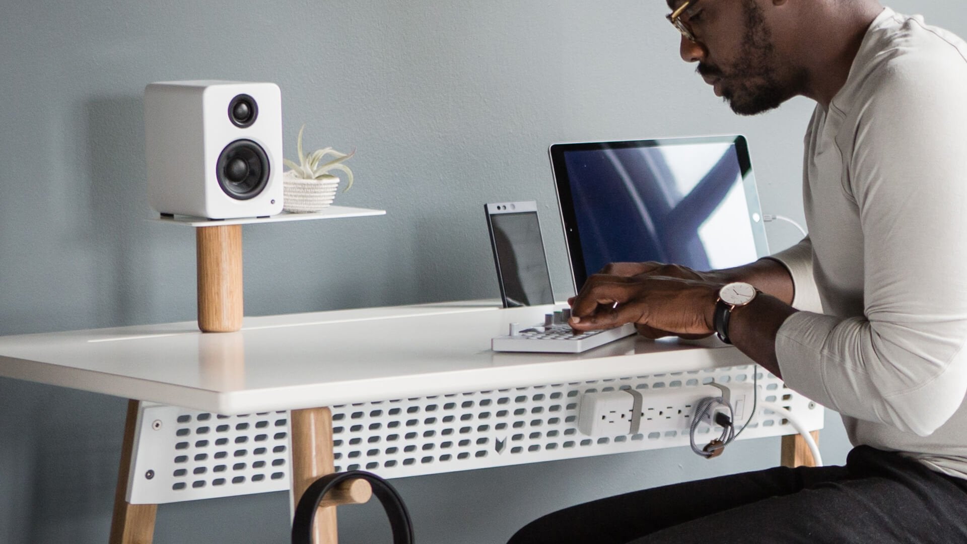 Apos Audio Kanto Audio Speakers Kanto Audio YU2 Powered Desktop Speakers