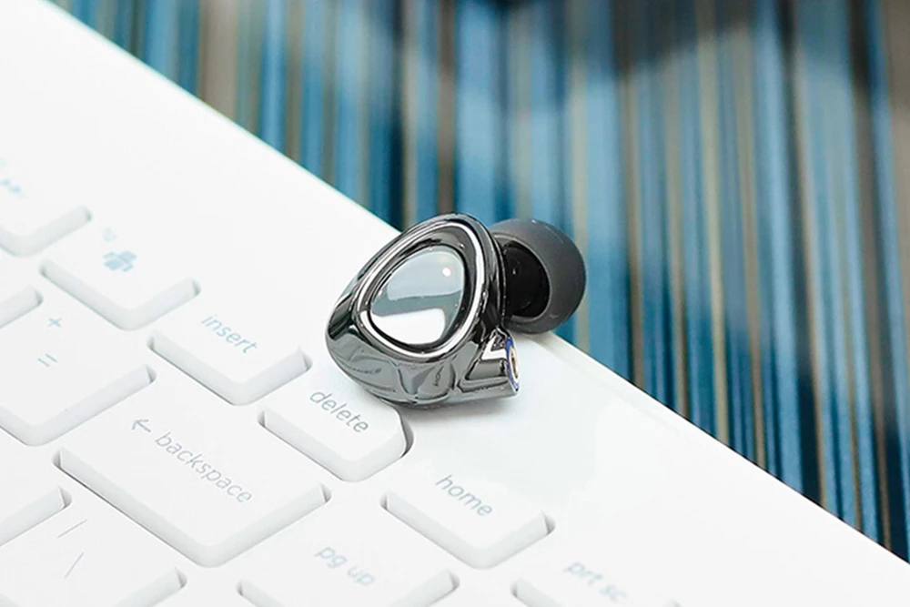 Shanling ME500 In-Ear Monitor (IEM) Earphone