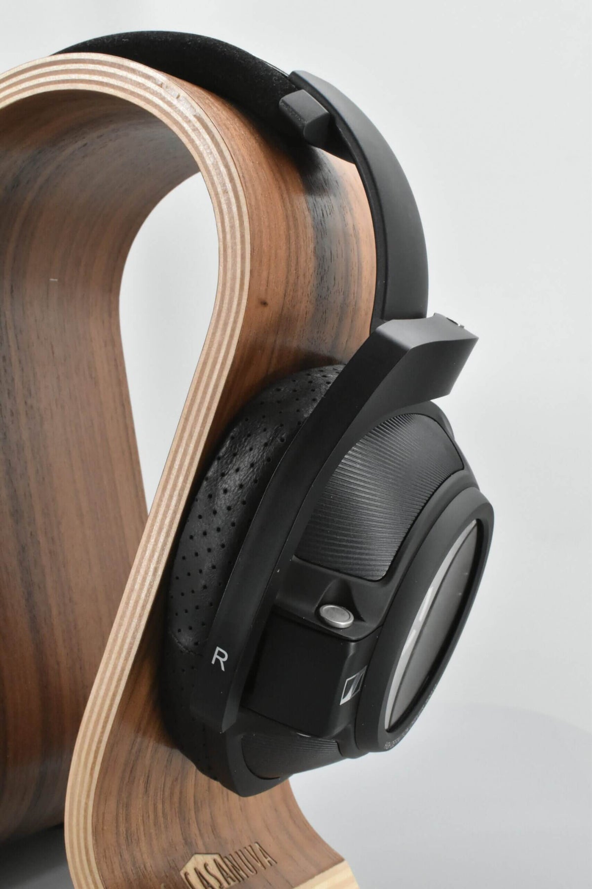 Replacement Earpads for Sennheiser HD820 Headphones