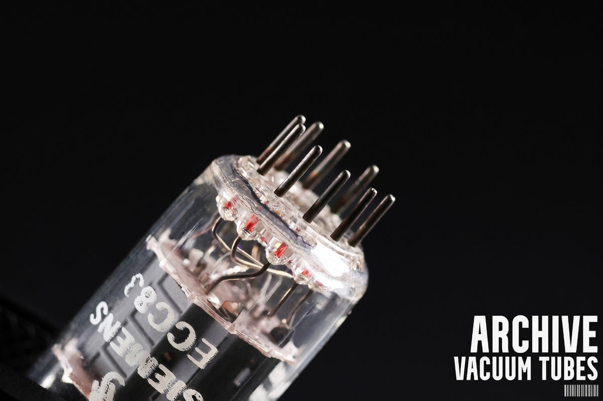 Siemens 12AX7 (ECC83) Vacuum Tube