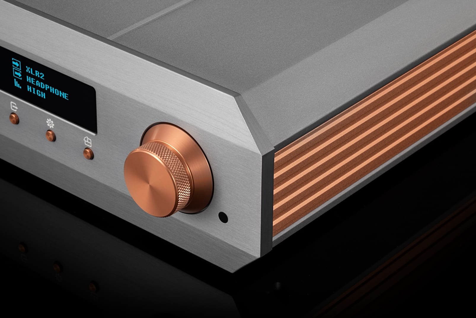 Burson Soloist Voyager Flagship Class-A Headphone Amplifier