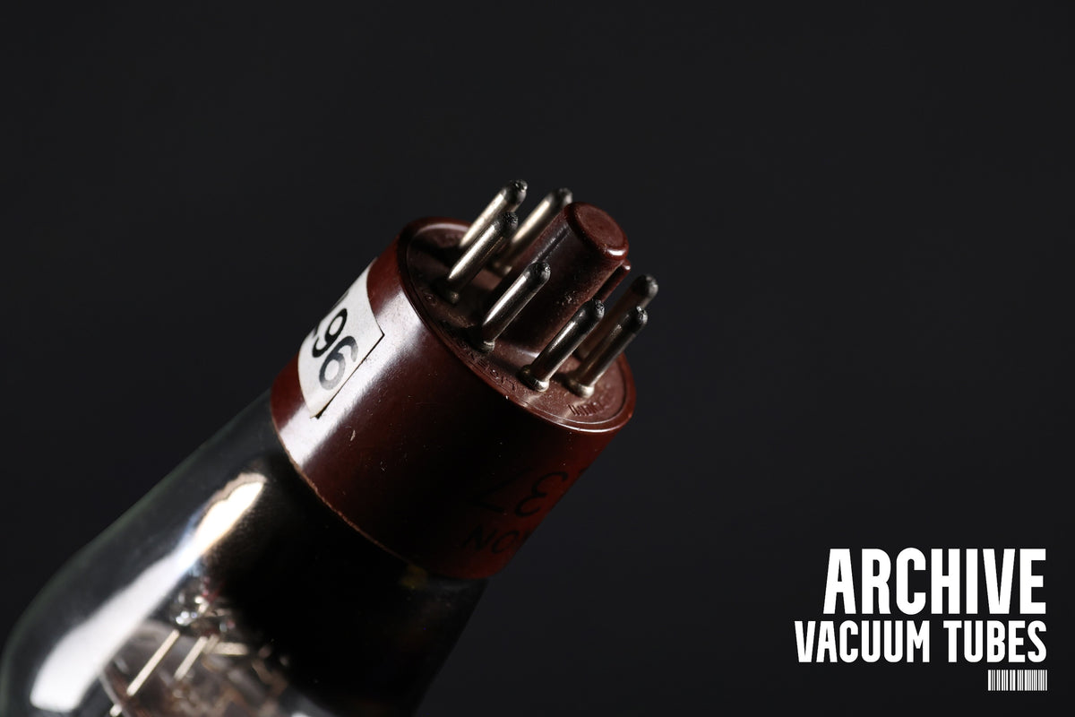 HYTRON 5.1626 VT-137 Vacuum Tube