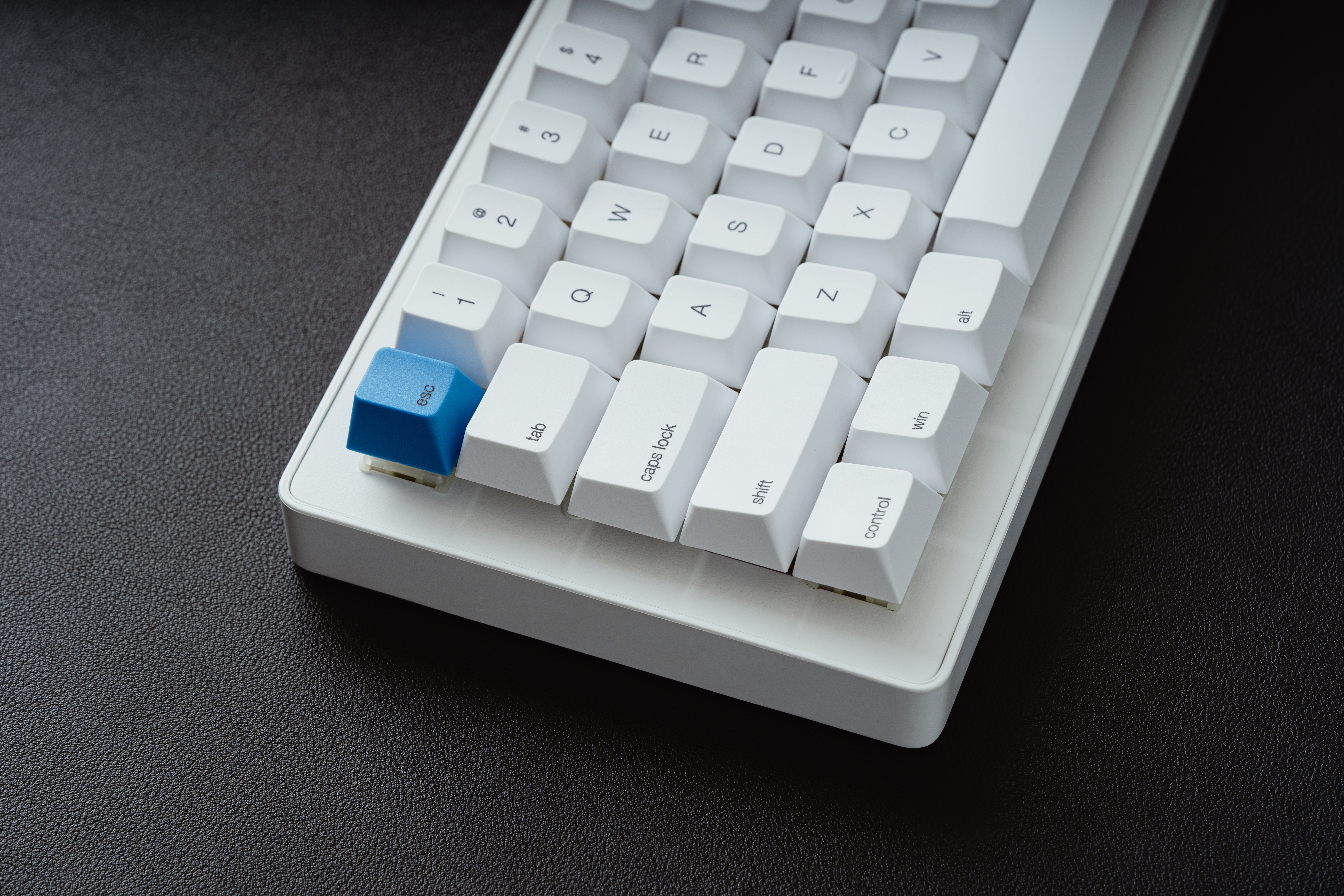 WhiteFox Eclipse Mechanical Keyboard with Aluminum Low