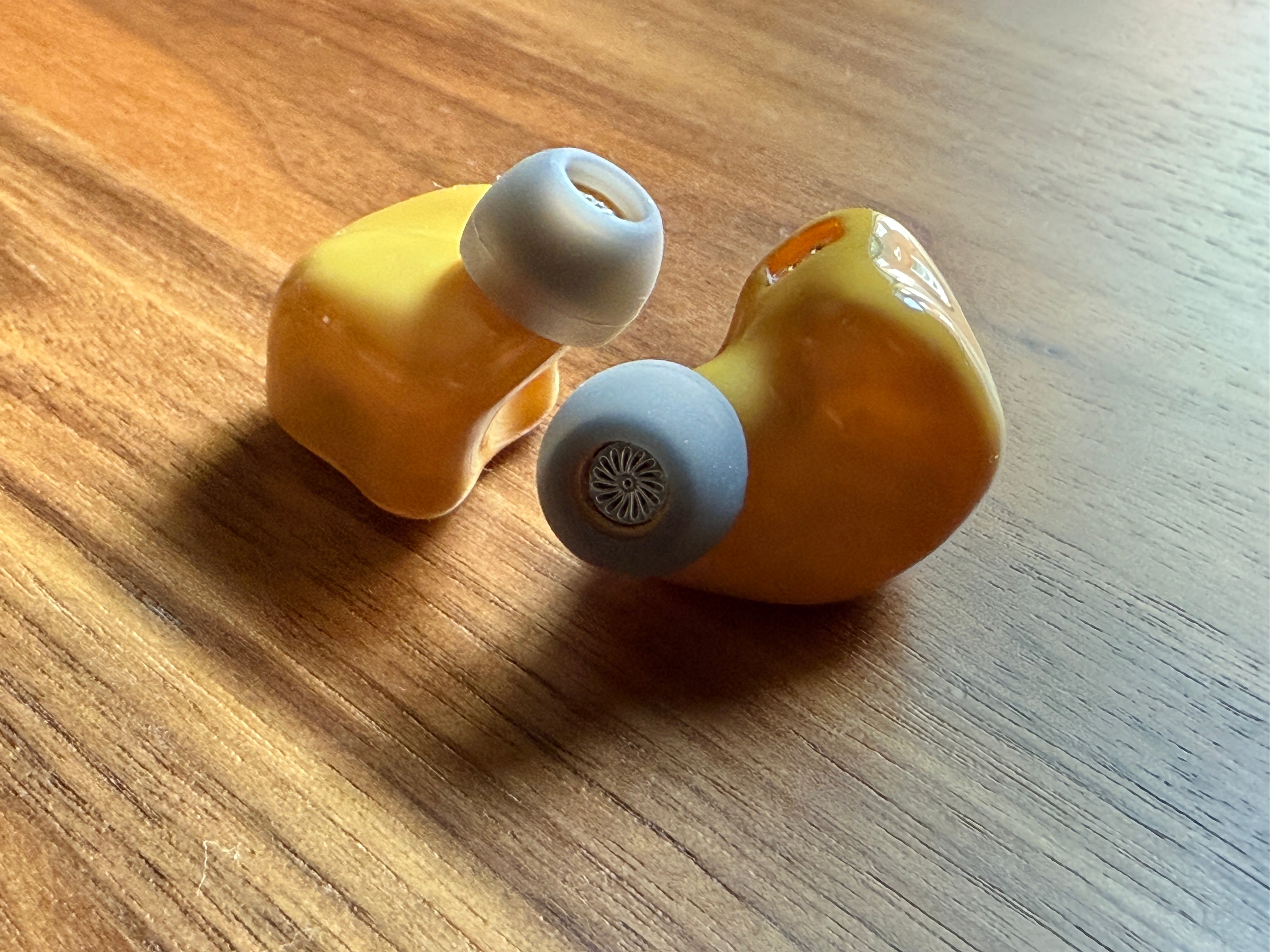 Apos Audio Apos DAC (Digital-to-Analog Converter) Apos x Community Blue Velvet IEMs