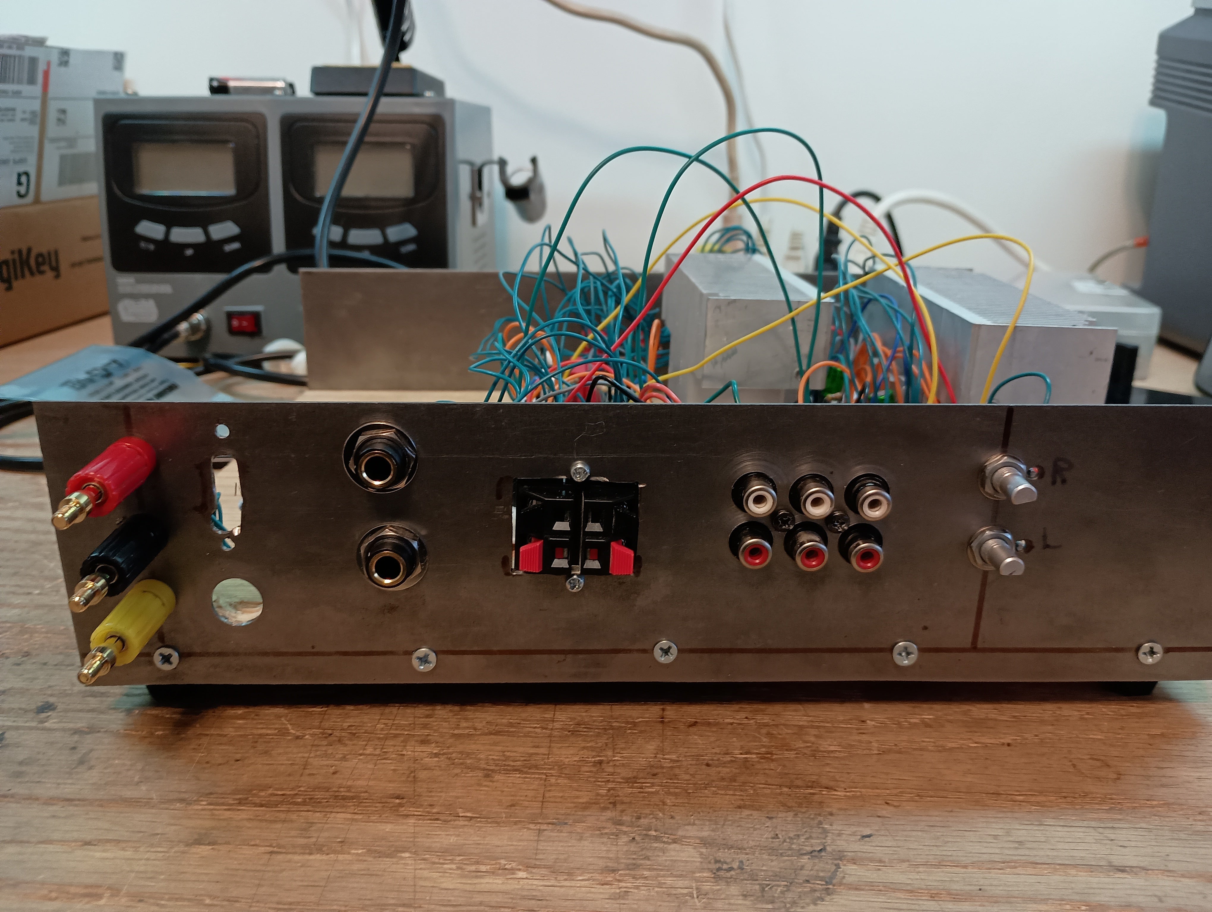 Apos Audio Apos Headphone Amp Apos x Salad Dynatone Analog Equalizer Power and Headphone Amplifier