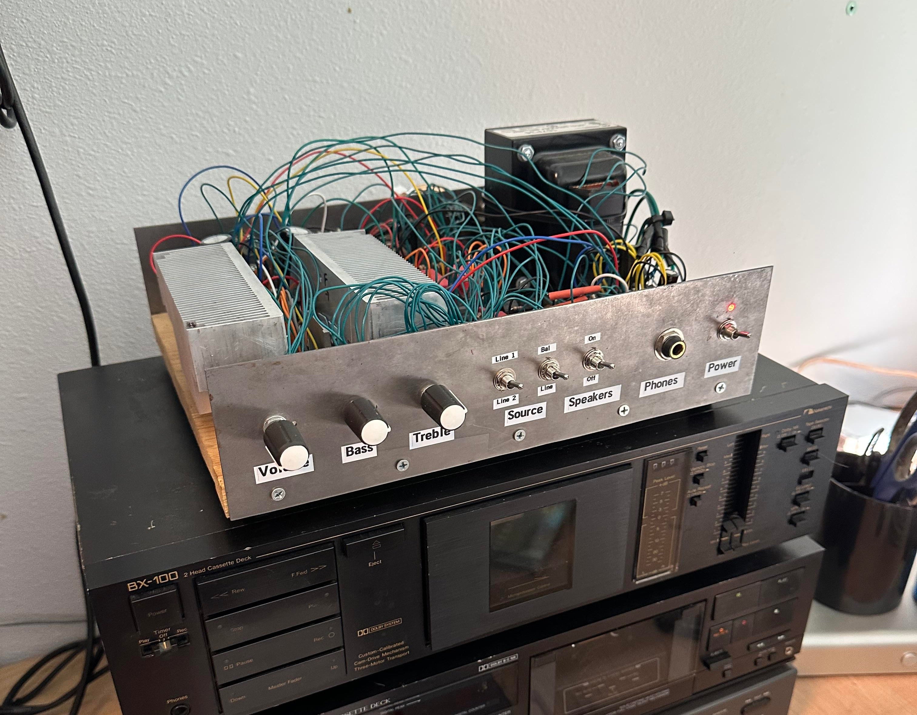 Apos Audio Apos Headphone Amp Apos x Salad Dynatone Analog Equalizer Power and Headphone Amplifier