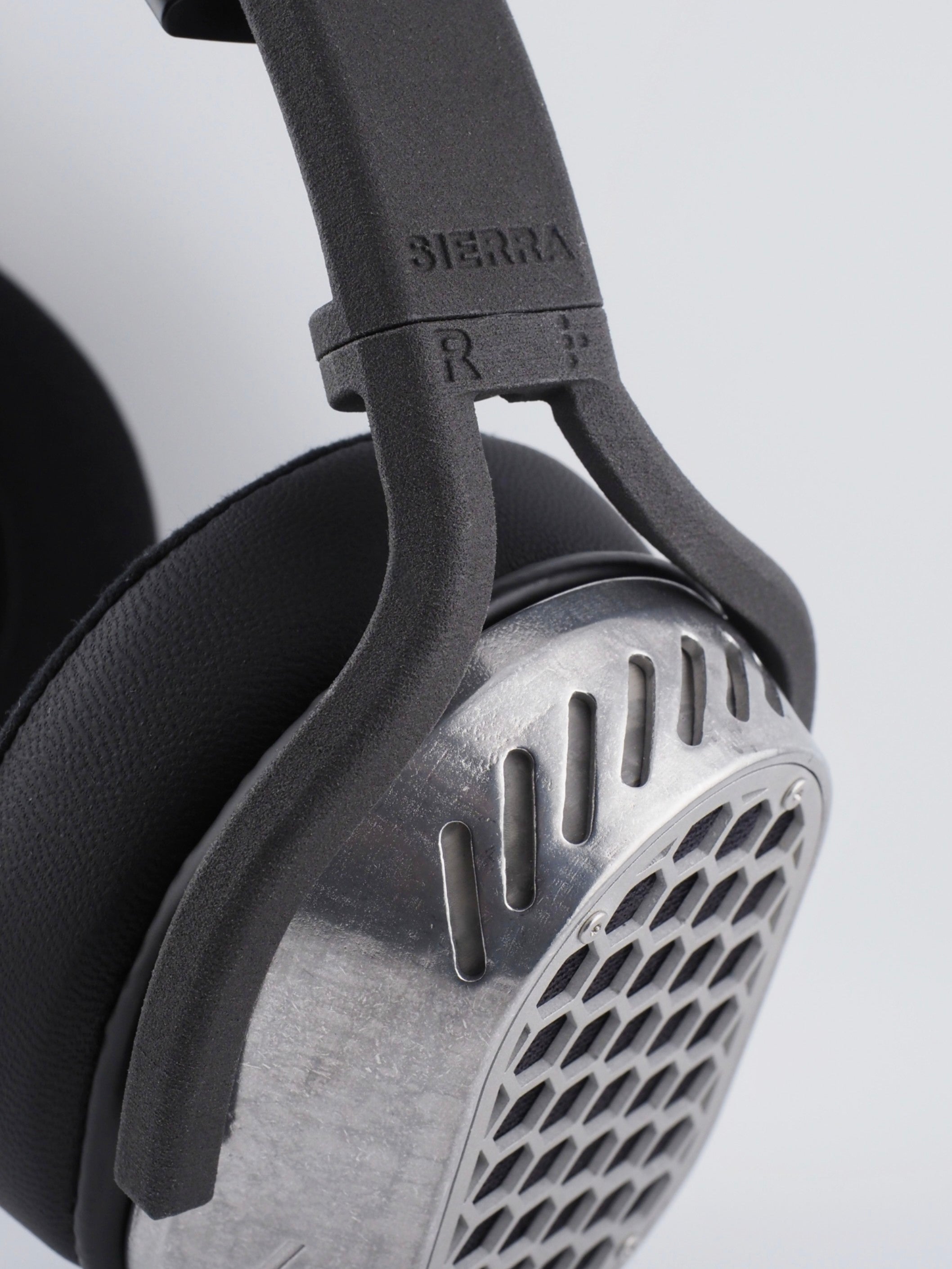 Apos Audio Auribus Acoustics Headphone Auribus Acoustics Sierra Aluminum Open Back Headphones