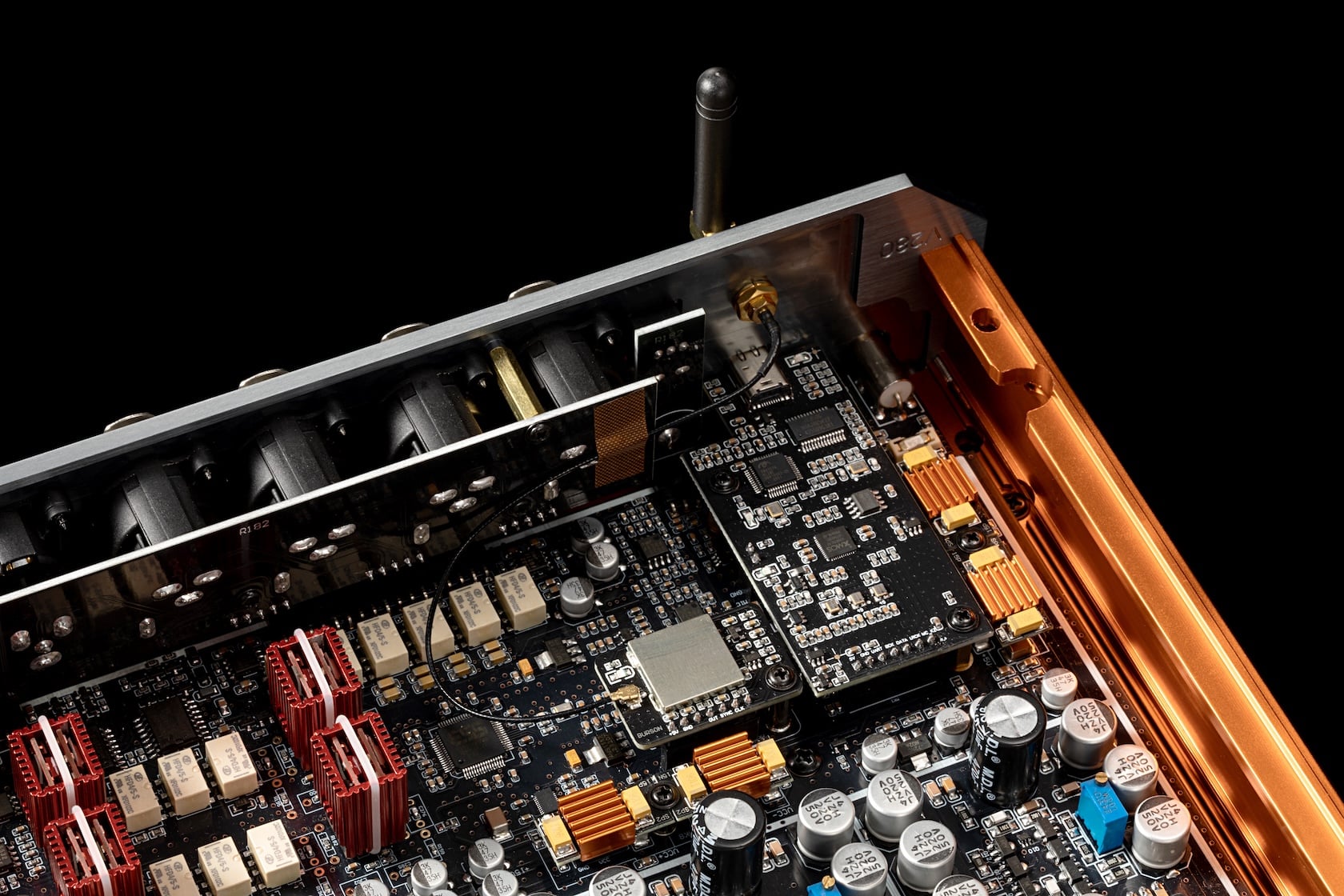 Apos Audio Burson Headphone DAC/Amp Burson CONDUCTOR VOYAGER 10W XLR Class-A Head Amp / Pre Amp / DAC