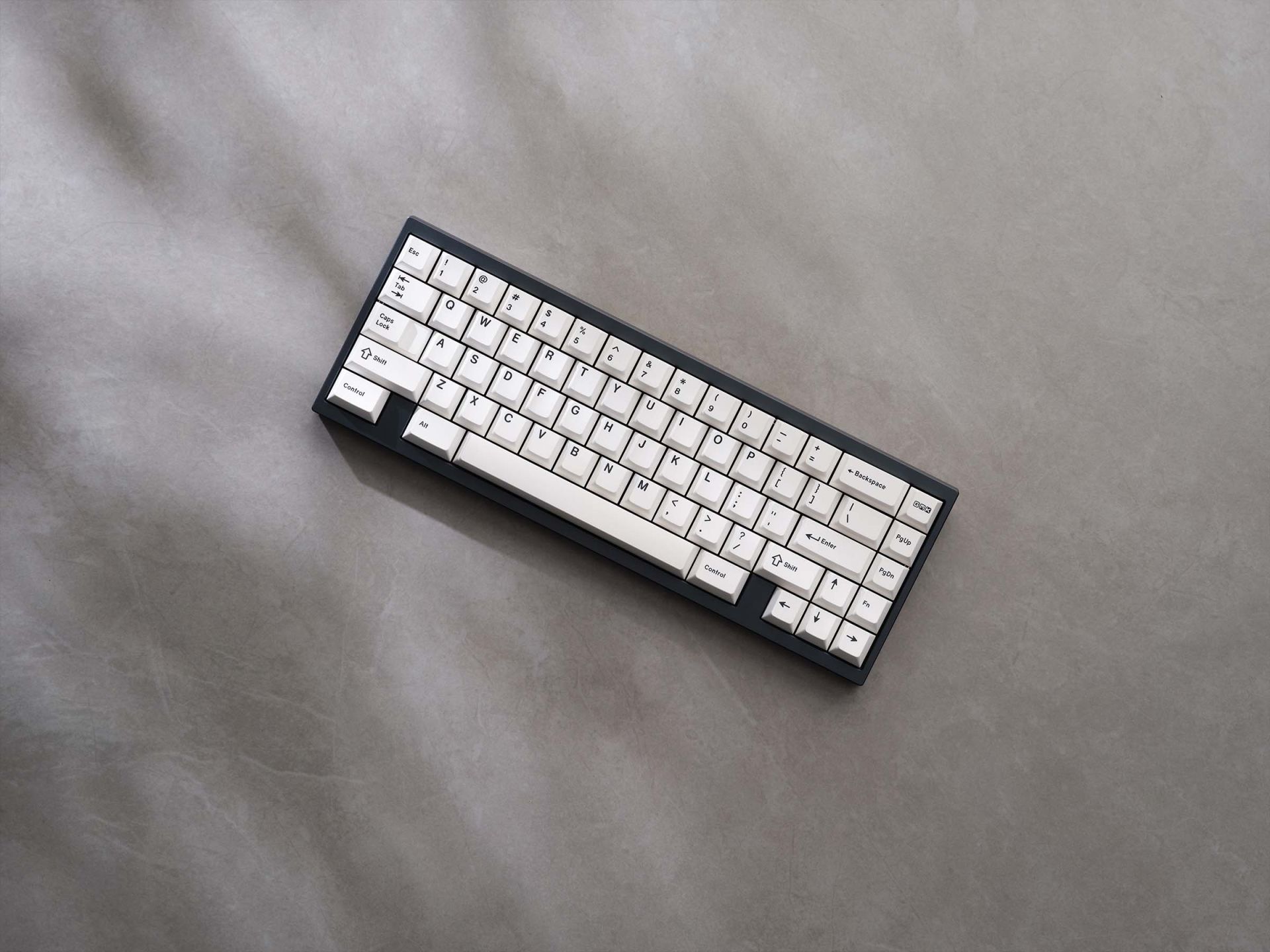 Apos Audio GMK Keycaps GMK BoW Keycap Set (Black on White) Grande Base Kit