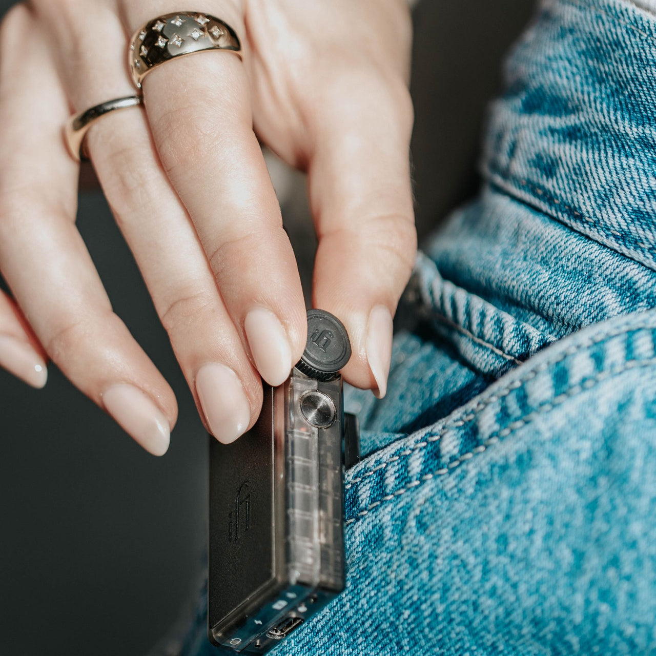 Apos Audio iFi Headphone DAC/Amp iFi GO blu Air Portable Hi-Res Bluetooth DAC & Headphone Amp