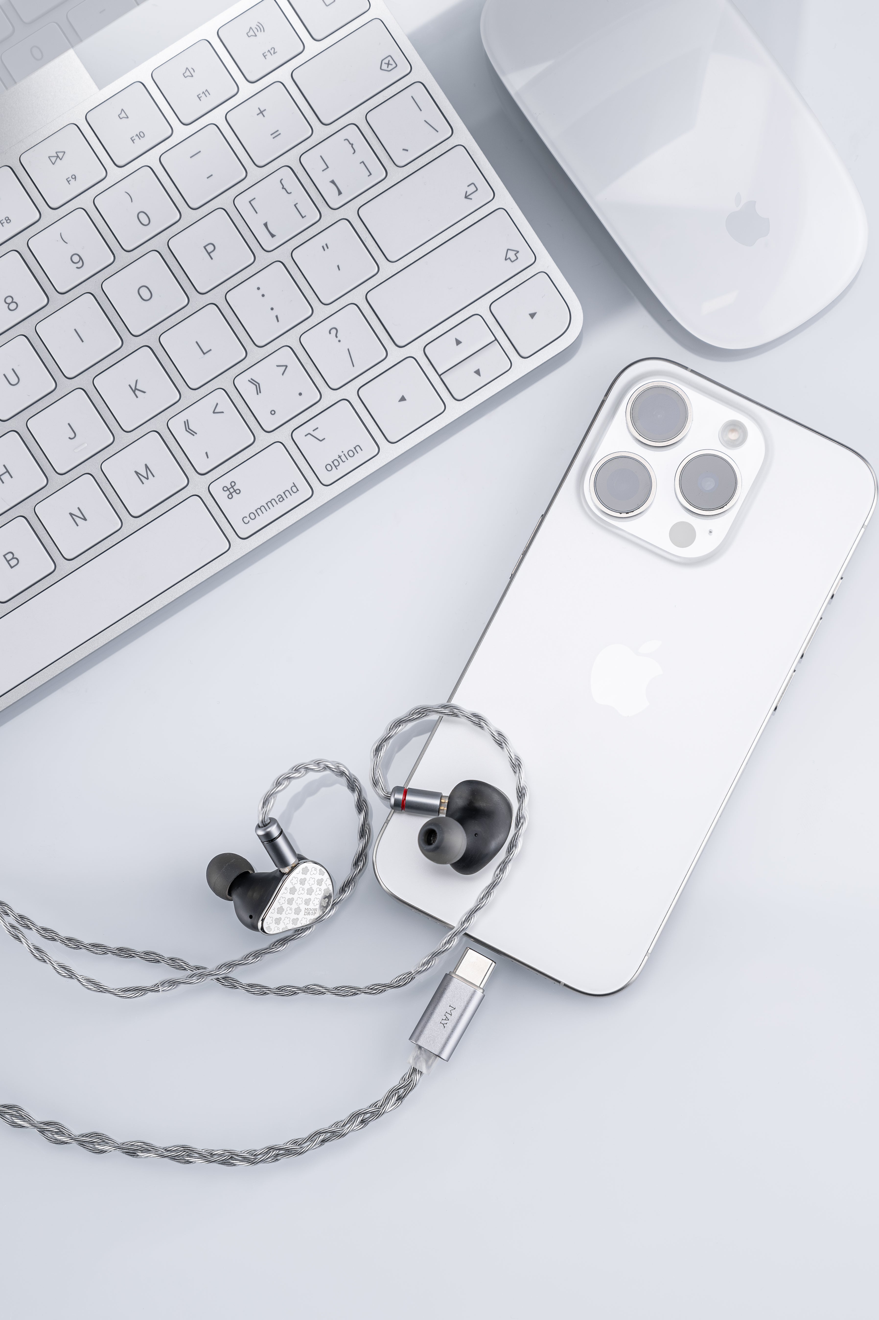 Apos Audio Moondrop Earphone / In-Ear Monitor (IEM) Moondrop May Dynamic Driver + Planar Magnetic Driver IEM (In-Ear Monitor)