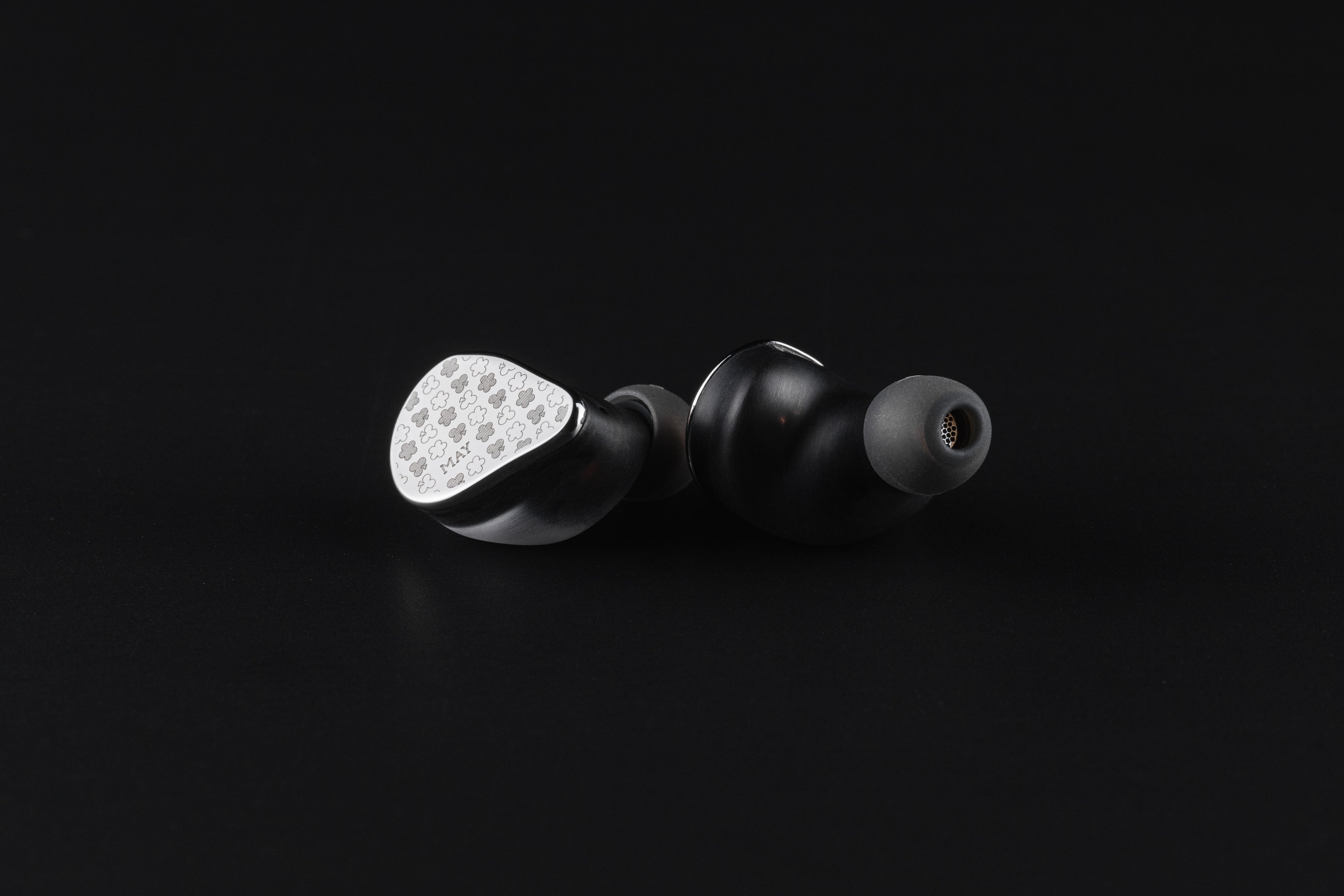 Apos Audio Moondrop Earphone / In-Ear Monitor (IEM) Moondrop May Dynamic Driver + Planar Magnetic Driver IEM (In-Ear Monitor)