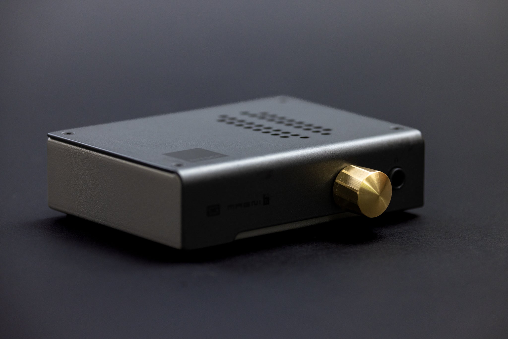 Apos Audio NITSCH Headphone Amp NITSCH x Schiit Magni Piety Headphone Amplifier - Brass Knob Limited Edition