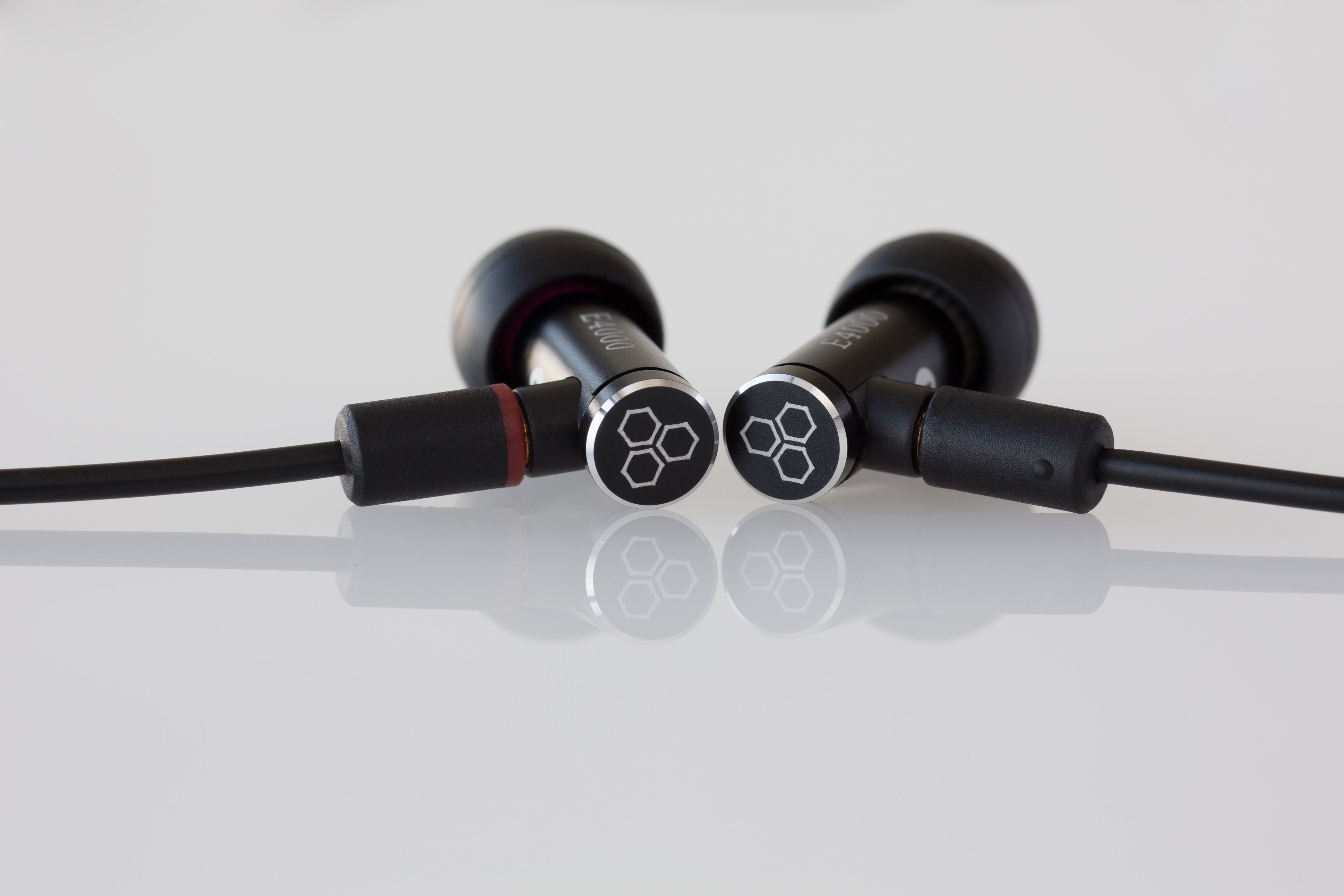 Apos Audio final Earphone / In-Ear Monitor (IEM) final E4000 IEM